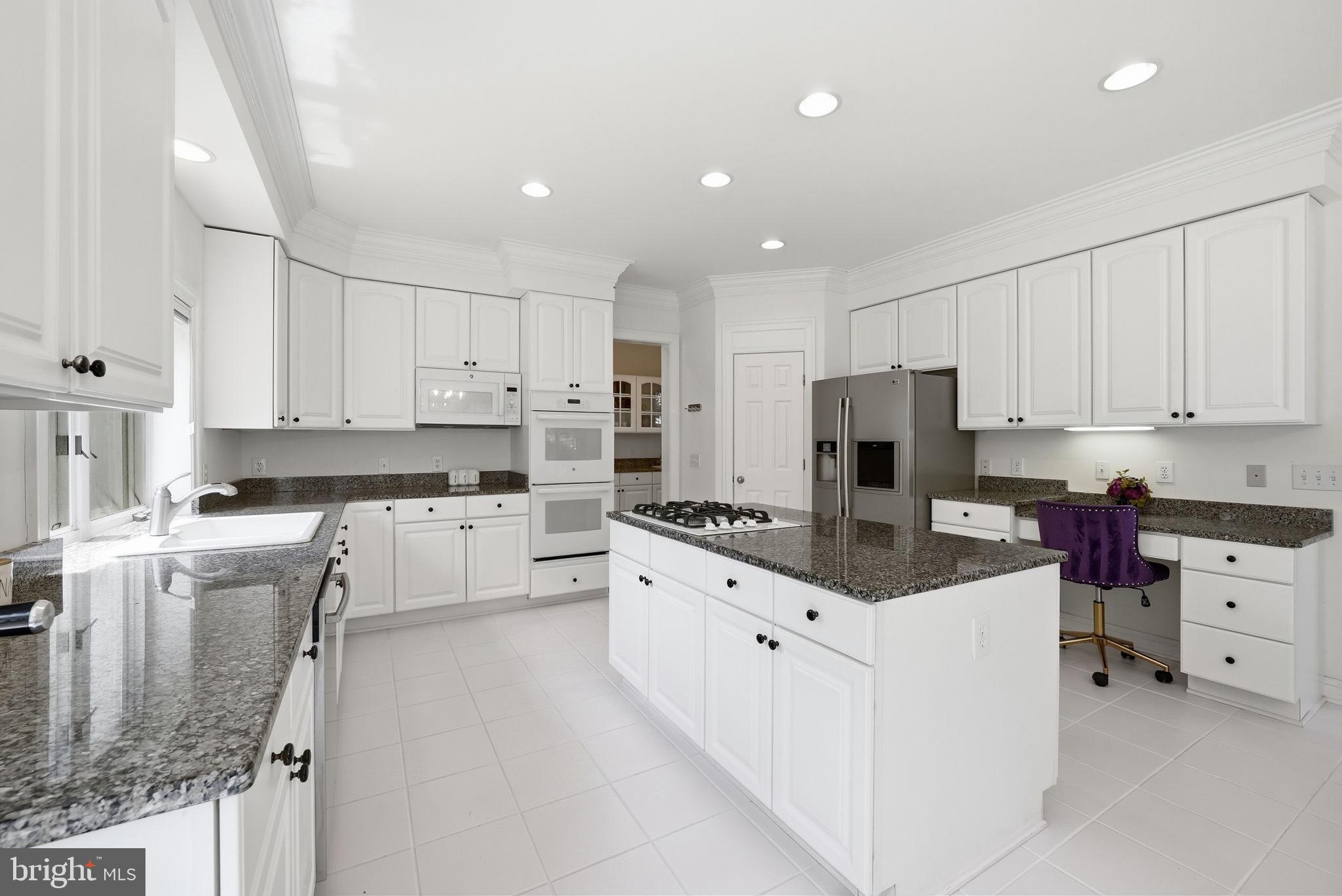 MCLEAN HUNDRED - Residential