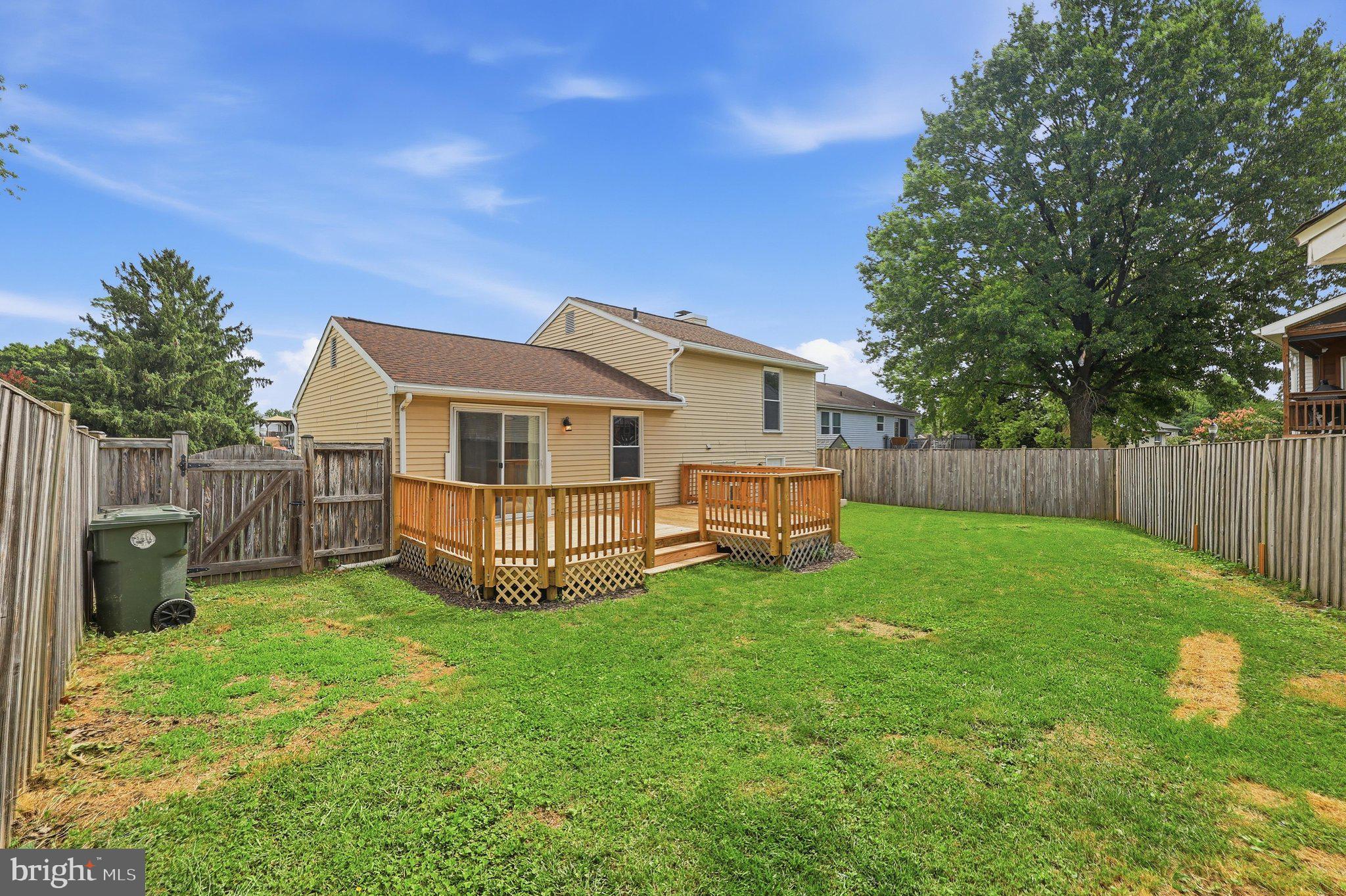 FREDERICKTOWNE VILLAGE - Residential