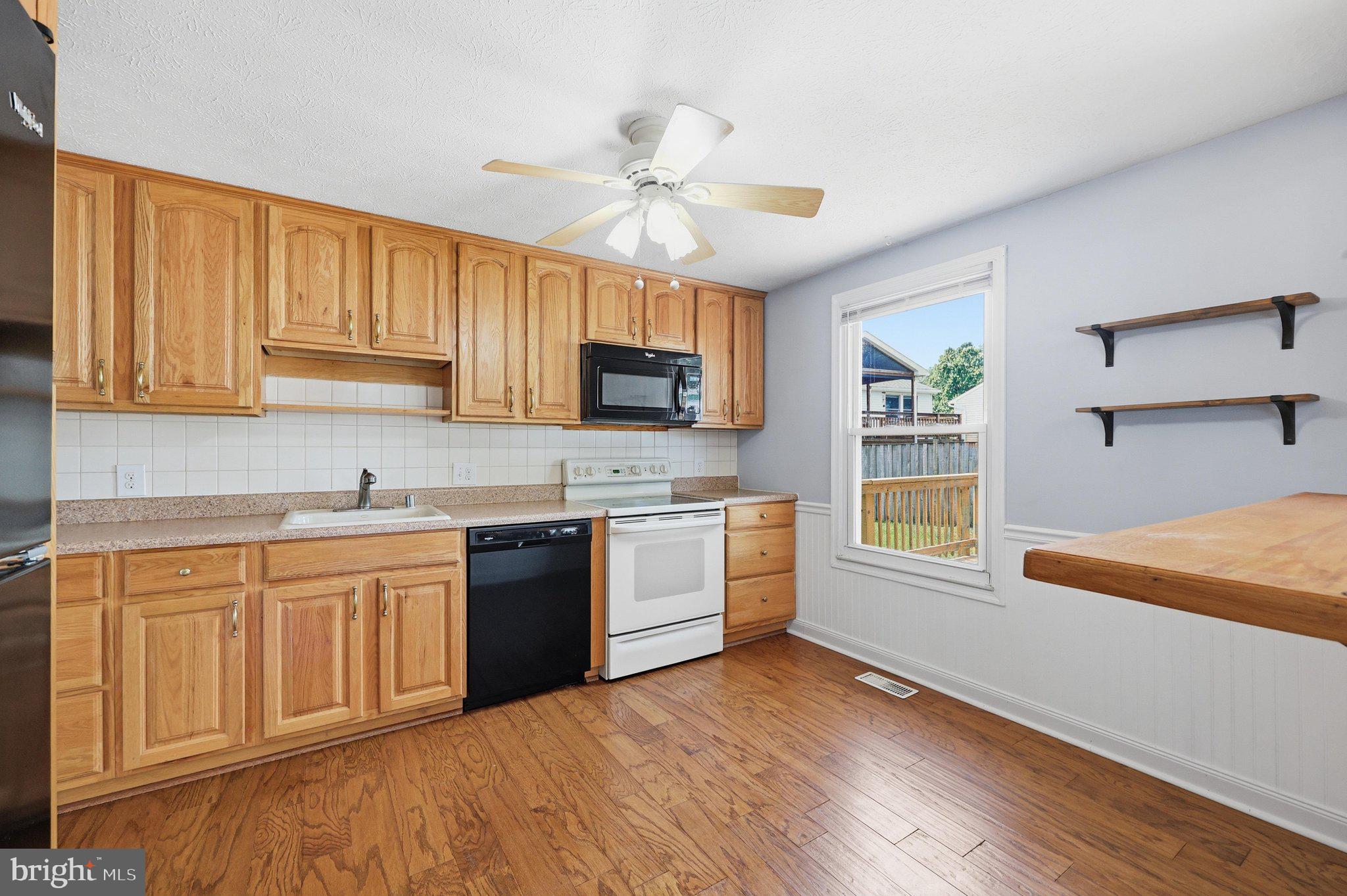 FREDERICKTOWNE VILLAGE - Residential