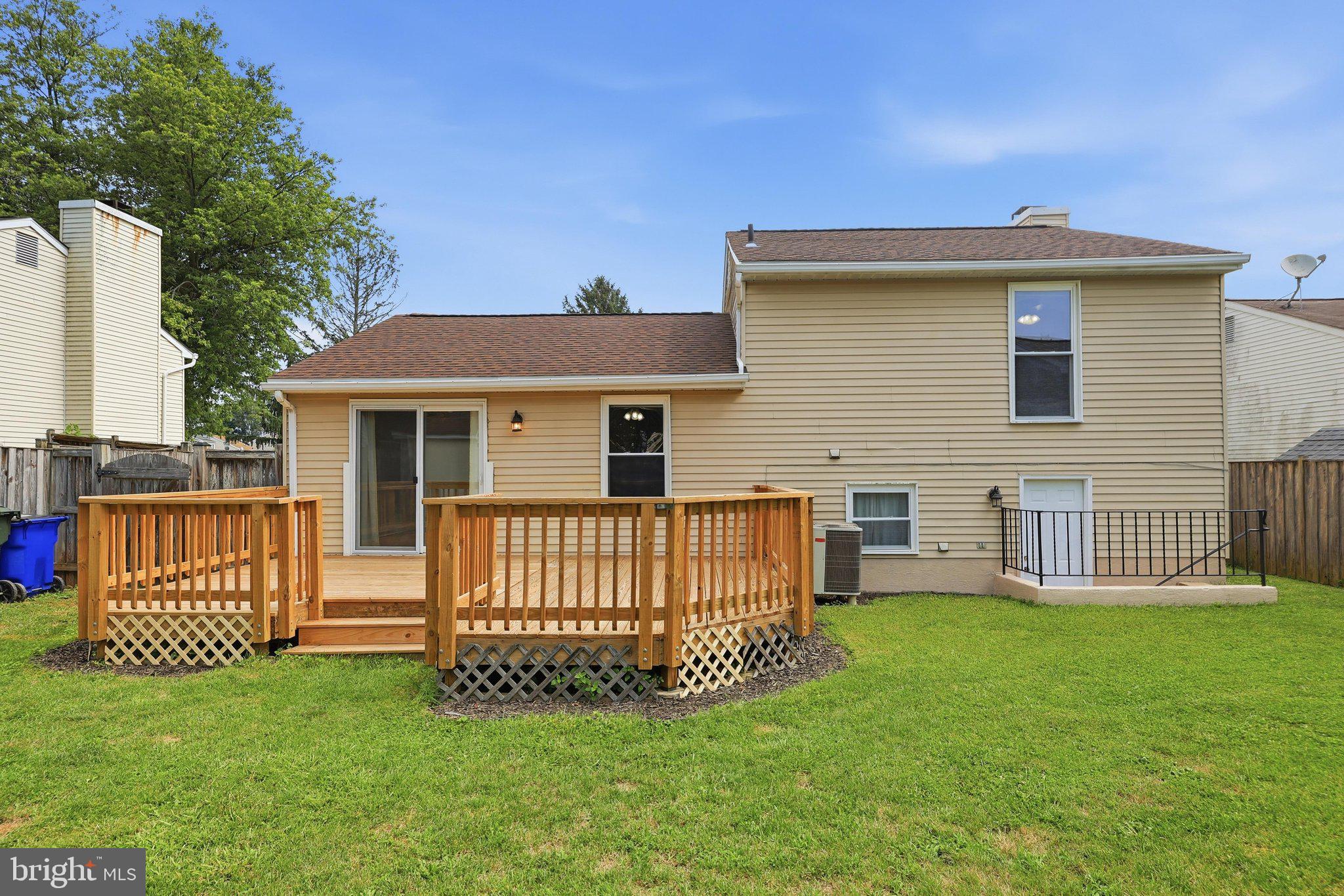 FREDERICKTOWNE VILLAGE - Residential