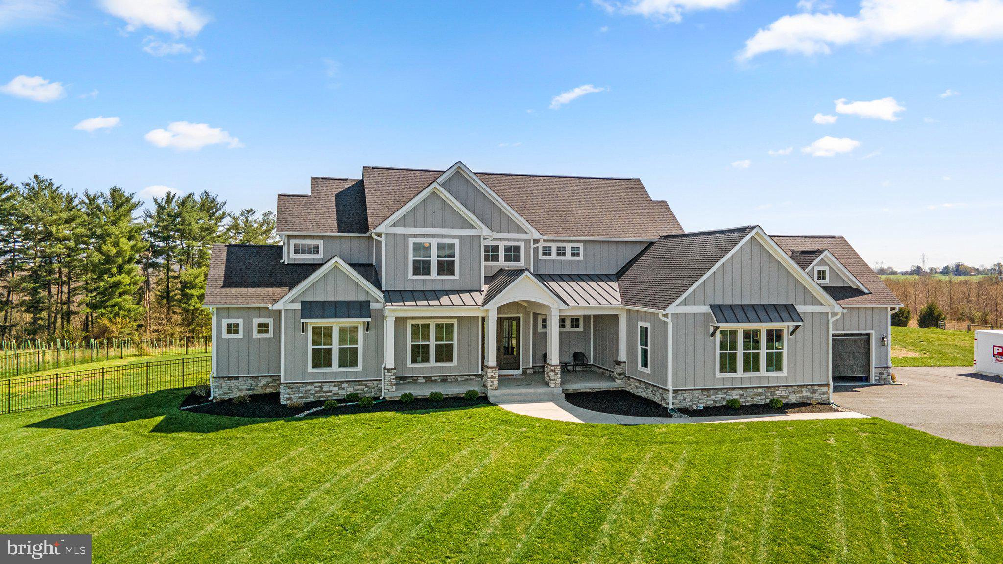 MIDDLETOWN - Residential