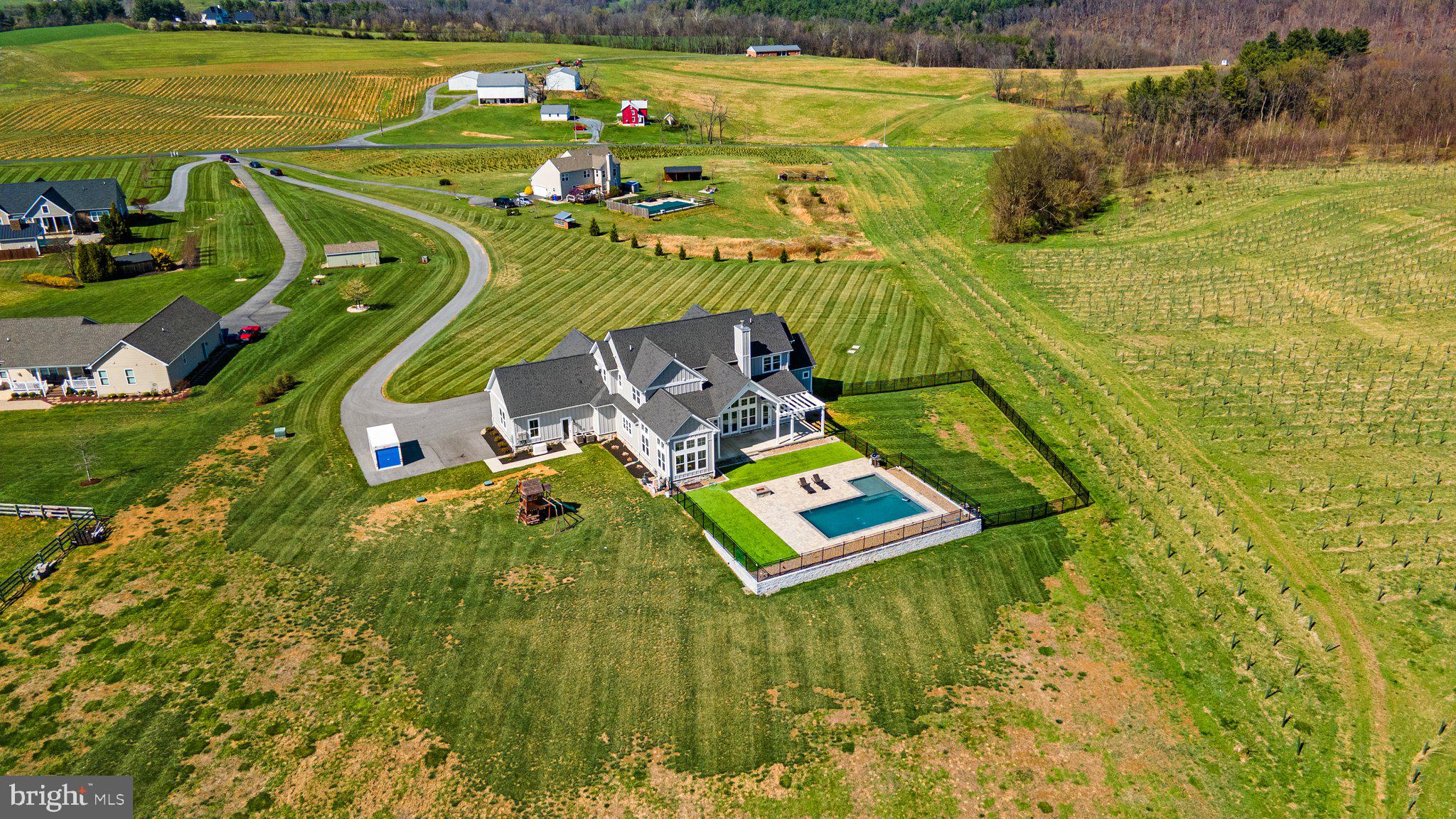 MIDDLETOWN - Residential
