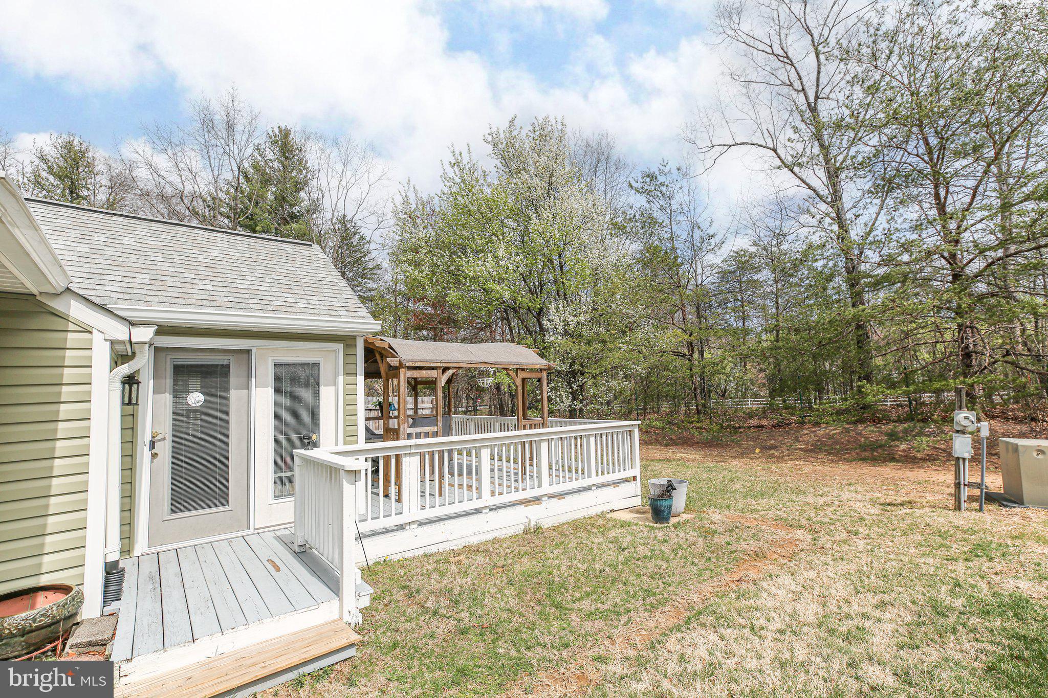 SUMMERLAKE - Residential