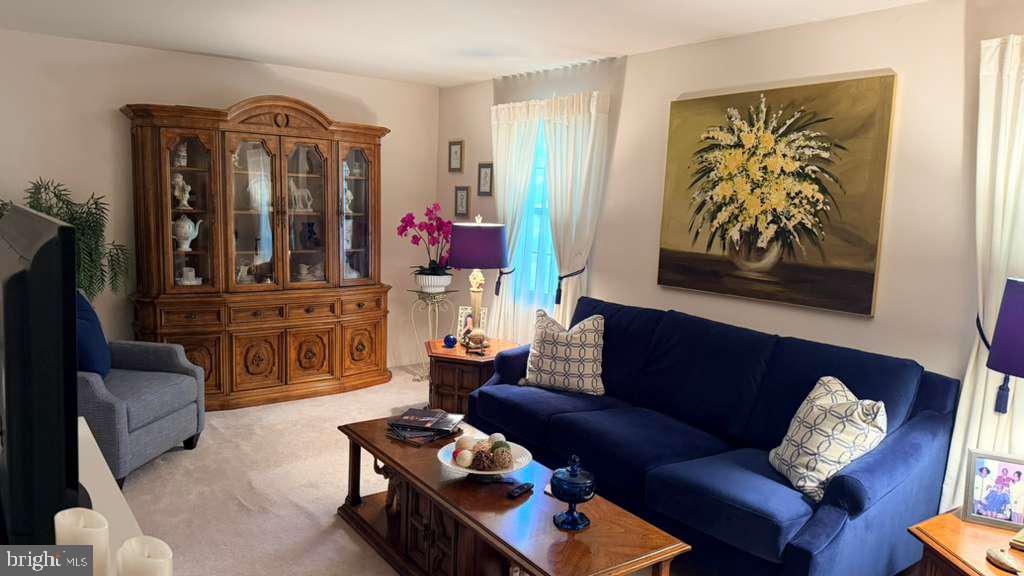 CARDINAL GLEN - Residential