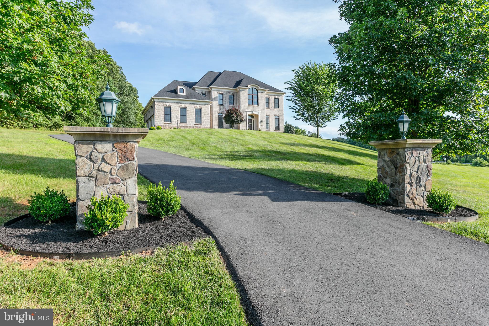 BEACON HILL - Residential