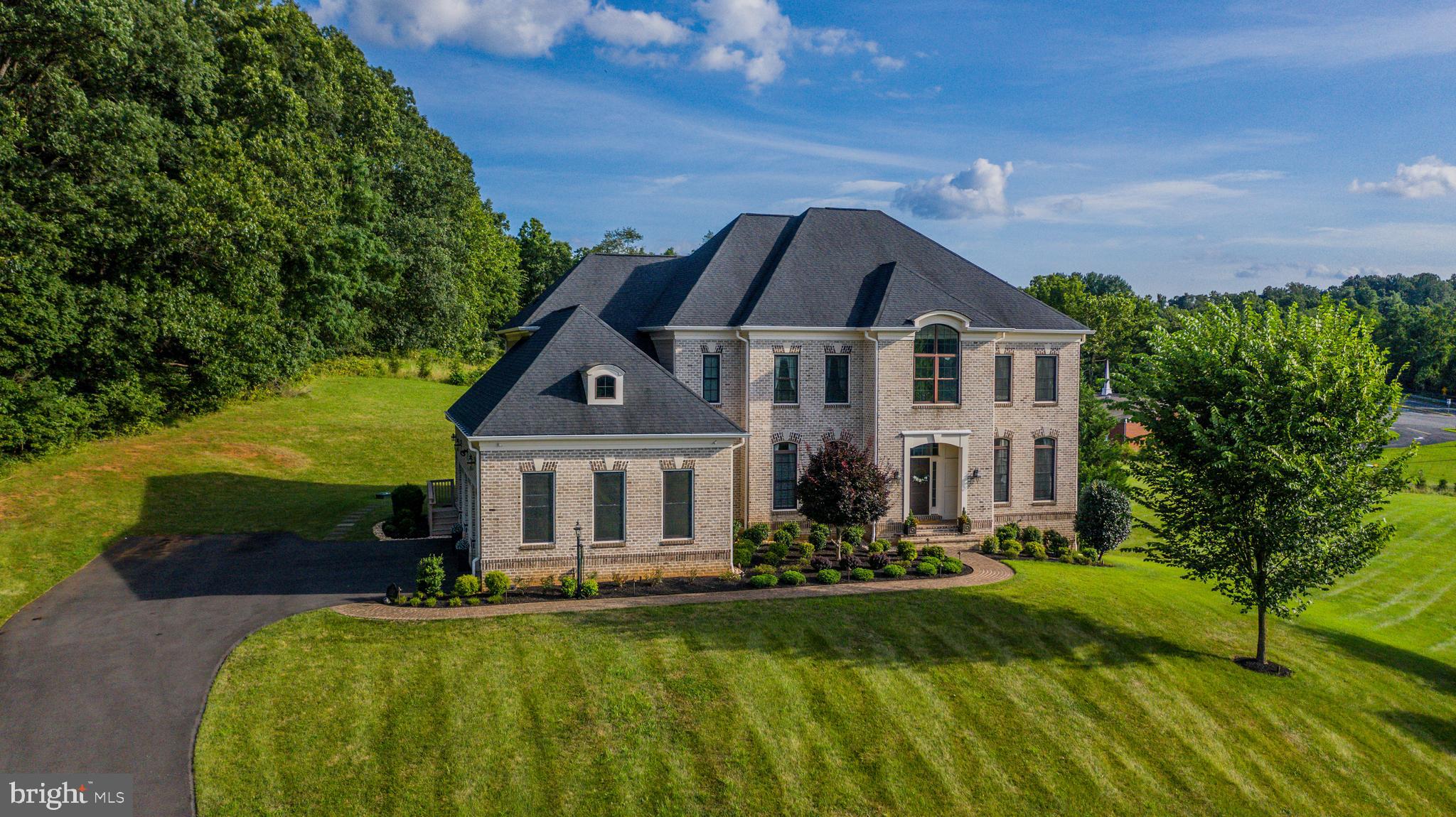 BEACON HILL - Residential