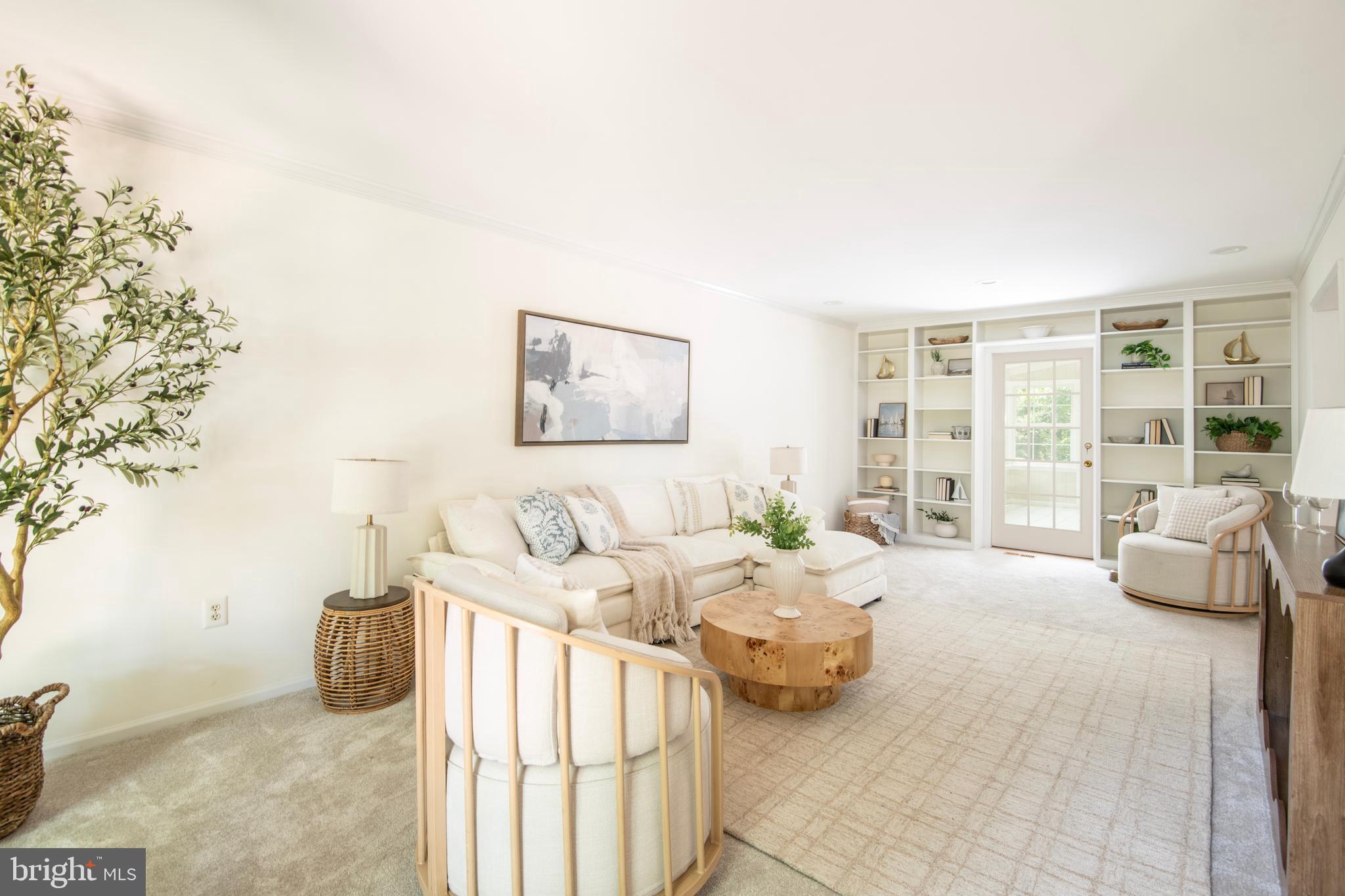 ANNAPOLIS COVE - Residential