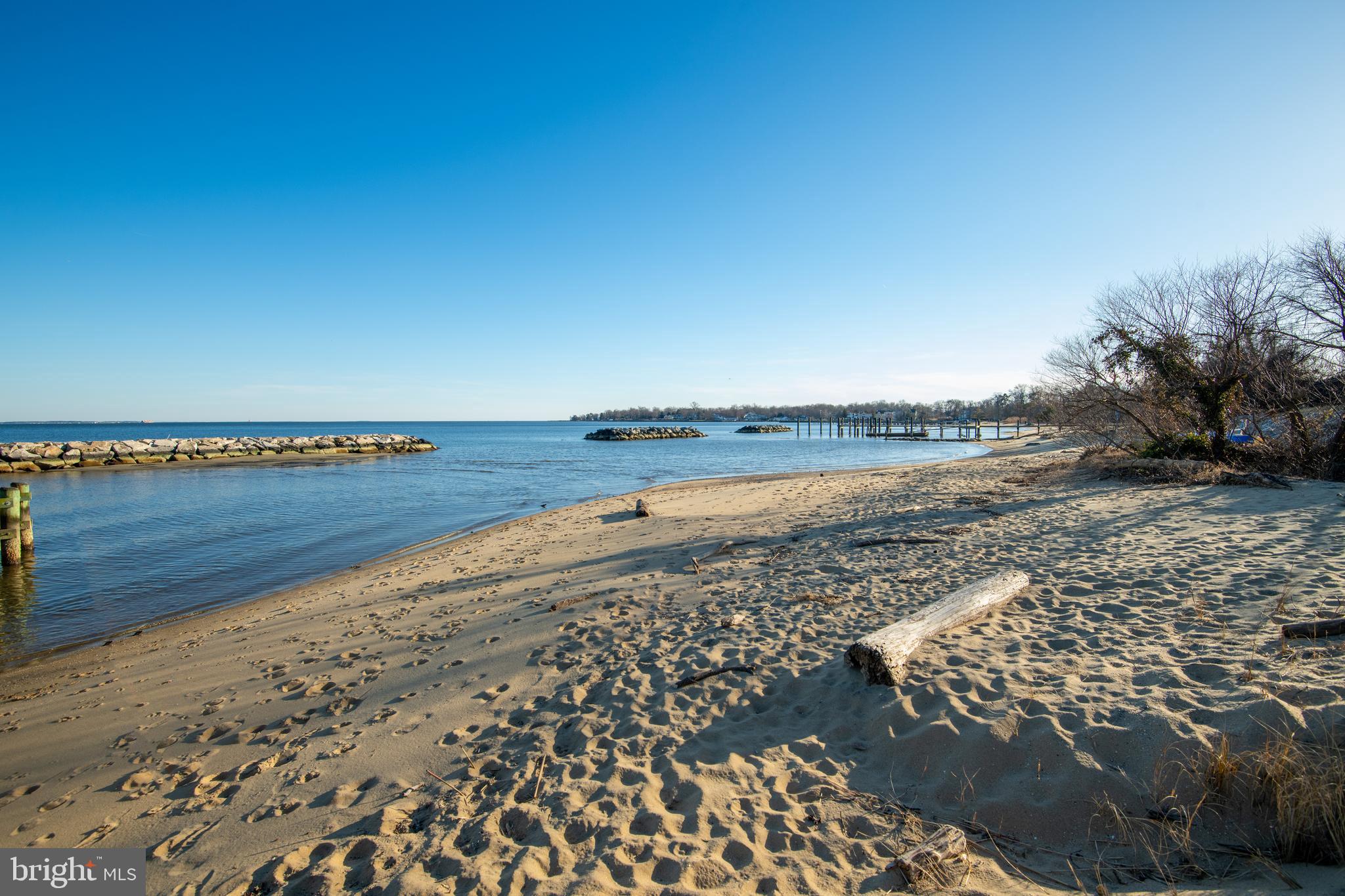 ANNAPOLIS COVE - Residential