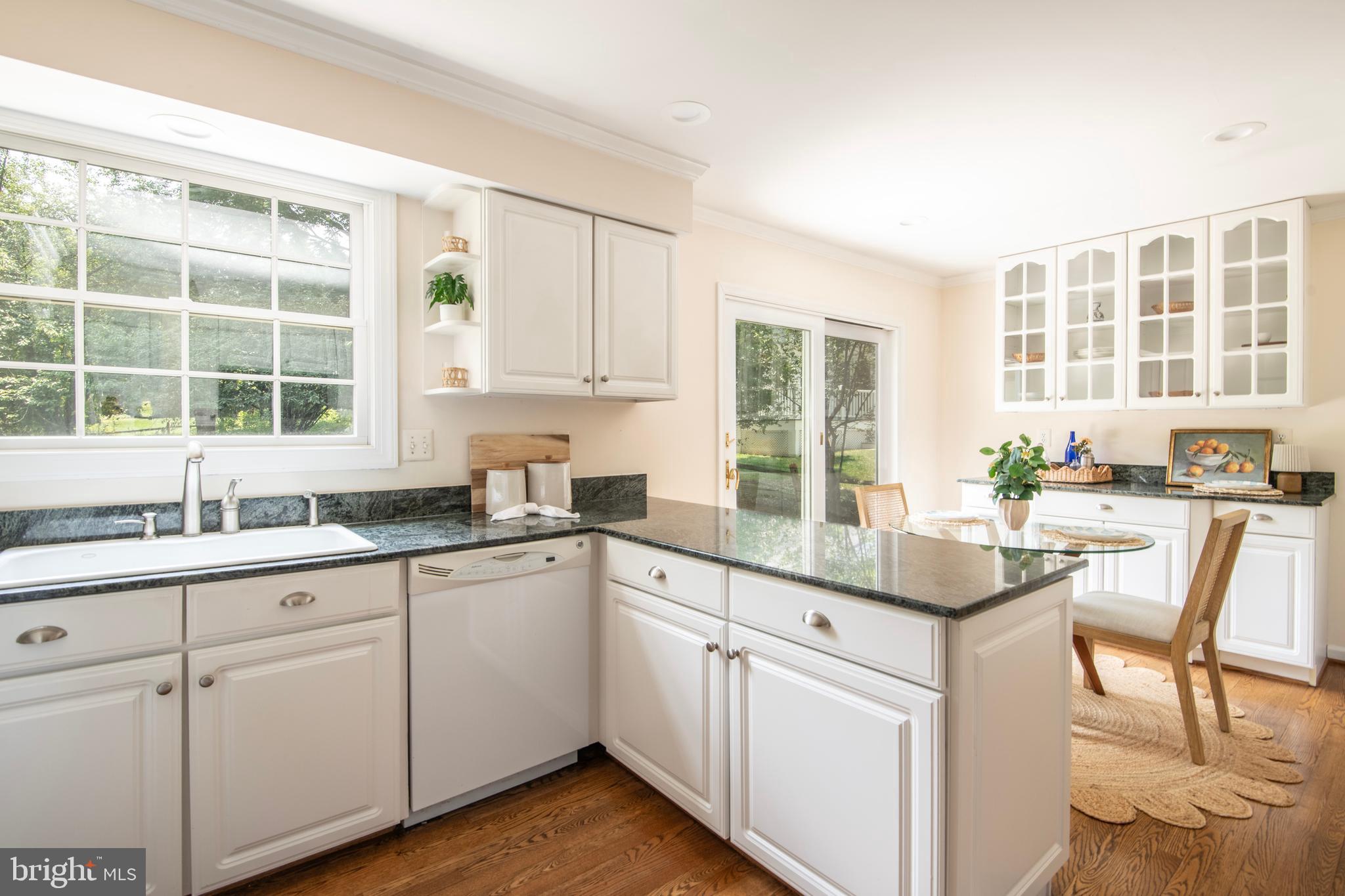 ANNAPOLIS COVE - Residential