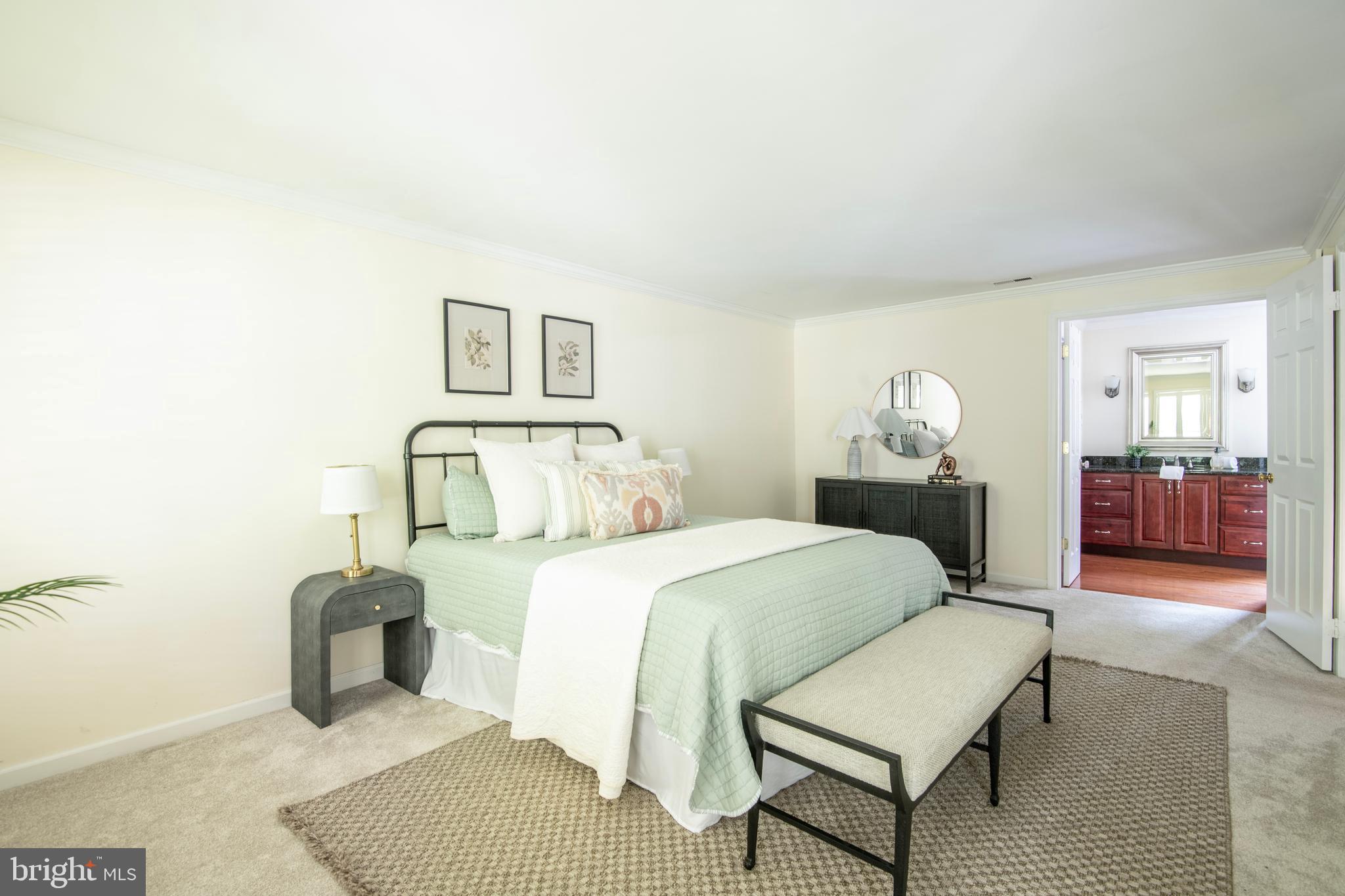 ANNAPOLIS COVE - Residential