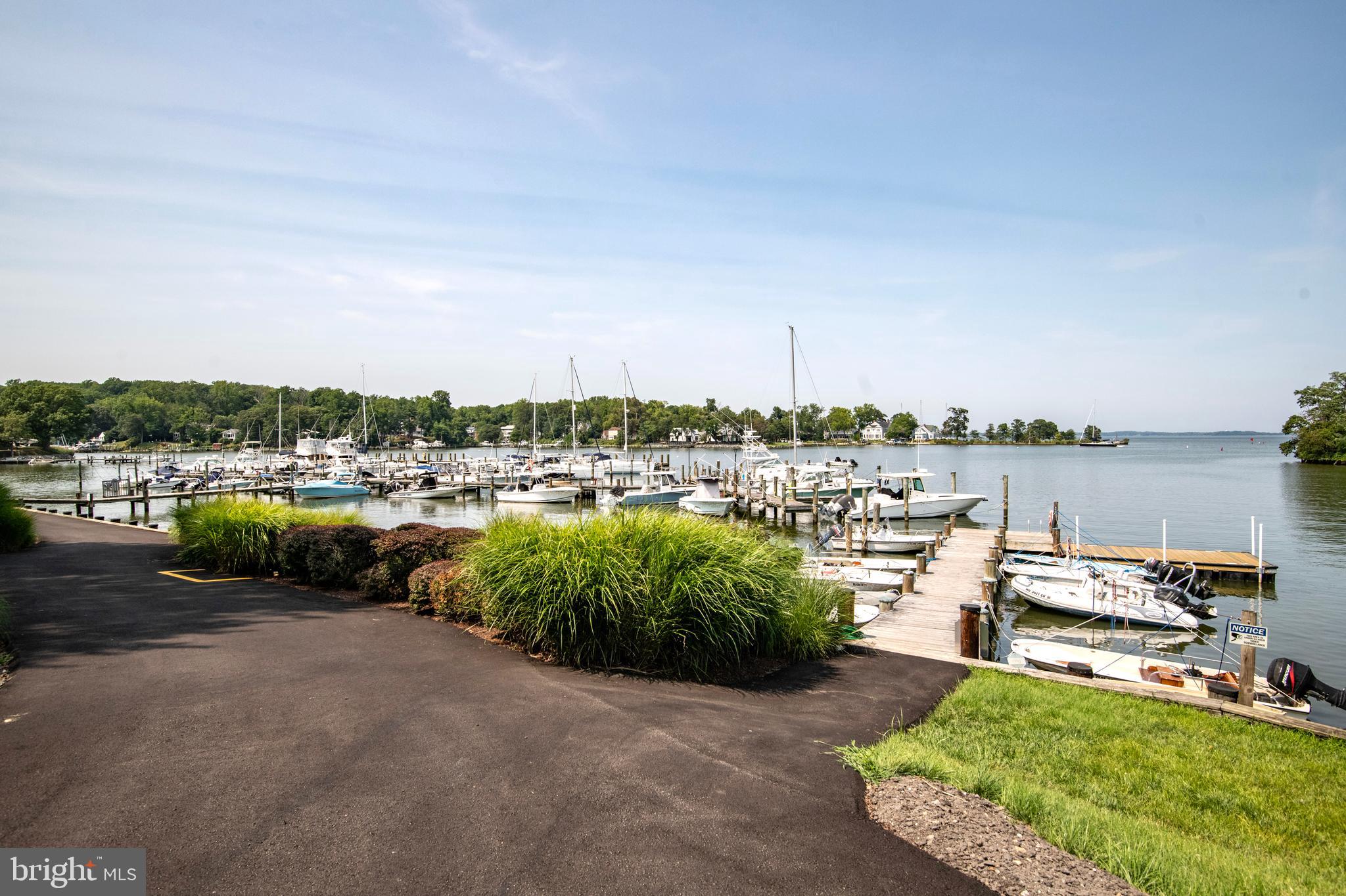 ANNAPOLIS COVE - Residential