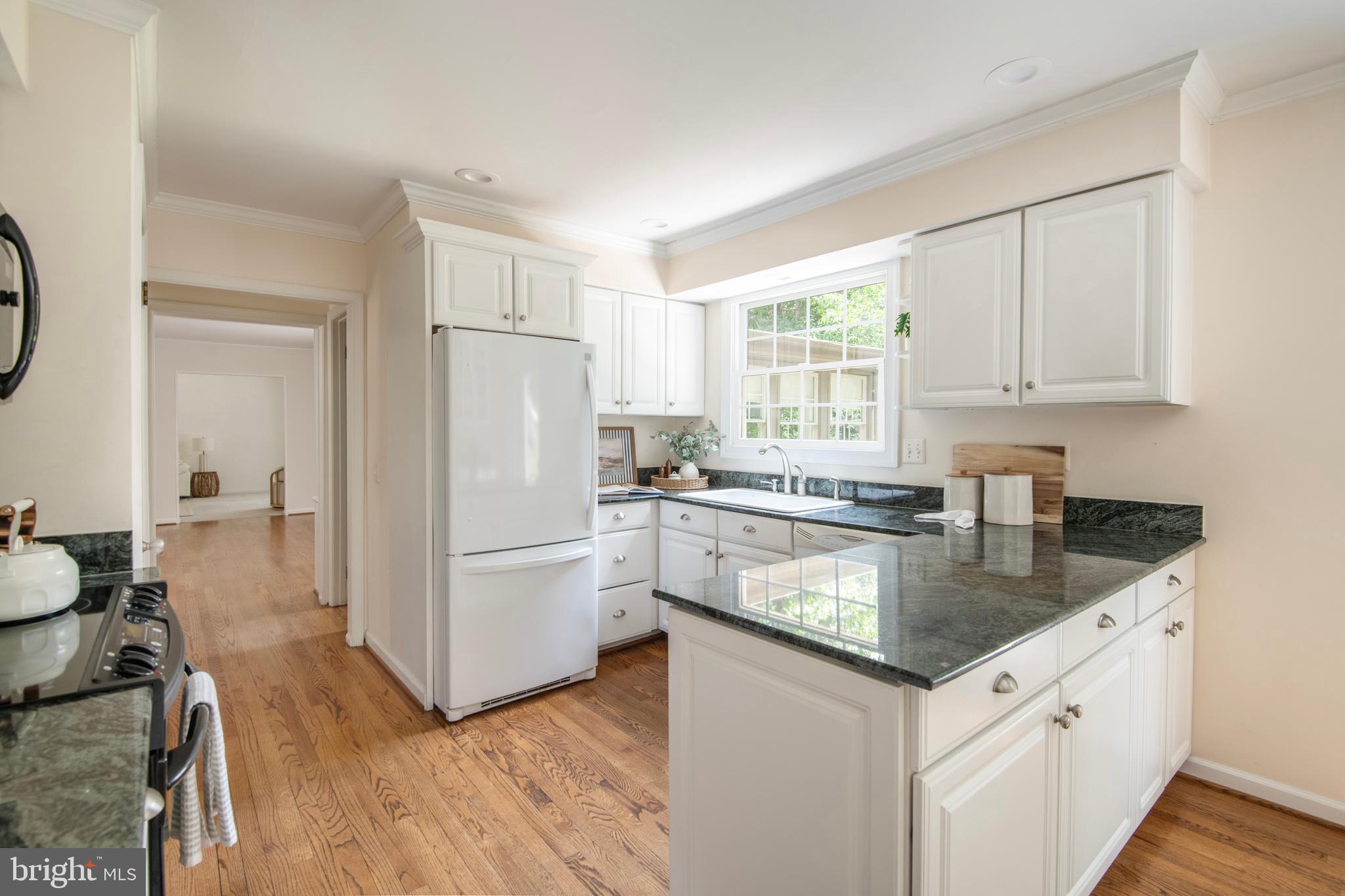 ANNAPOLIS COVE - Residential