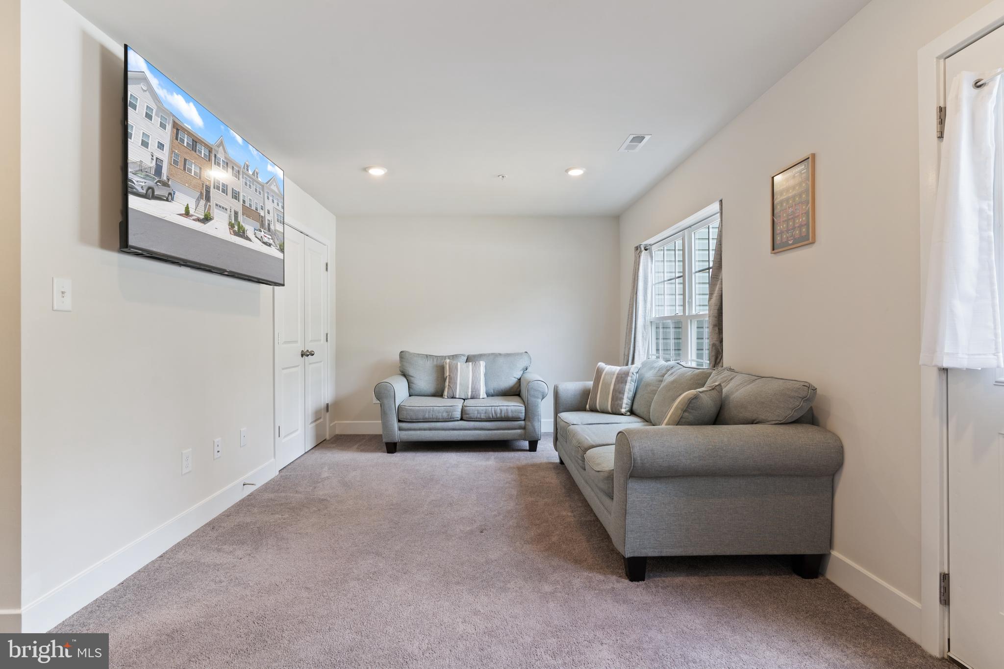 THE WOODS AT MYRTLE POINT - Residential