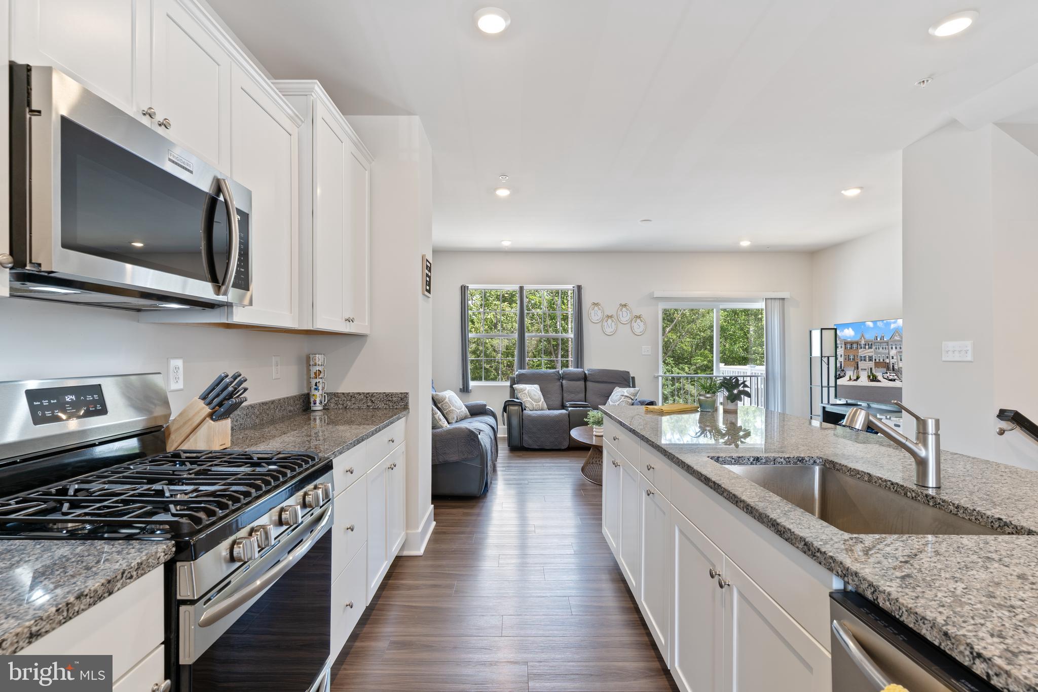 THE WOODS AT MYRTLE POINT - Residential