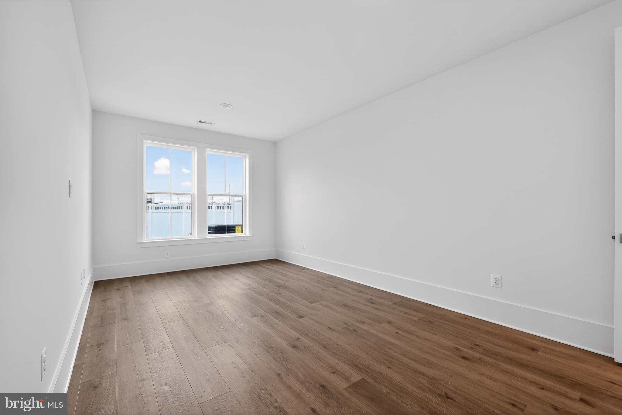MITCHELL'S CORNER - Residential