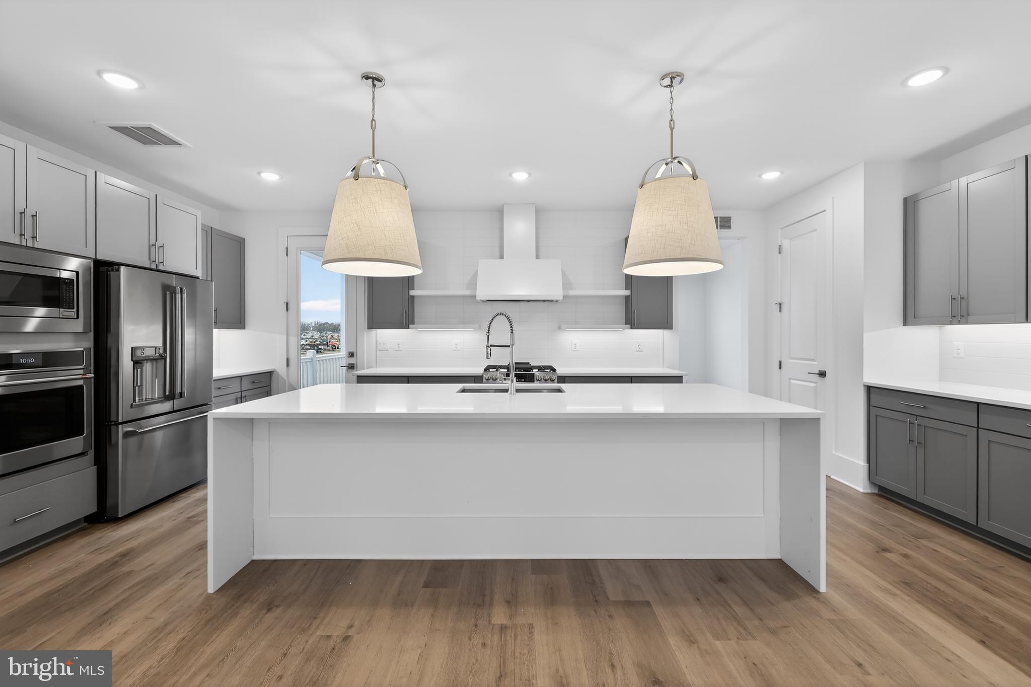 MITCHELL'S CORNER - Residential