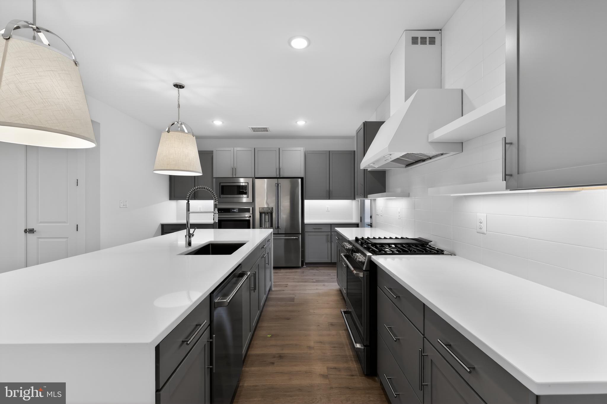 MITCHELL'S CORNER - Residential