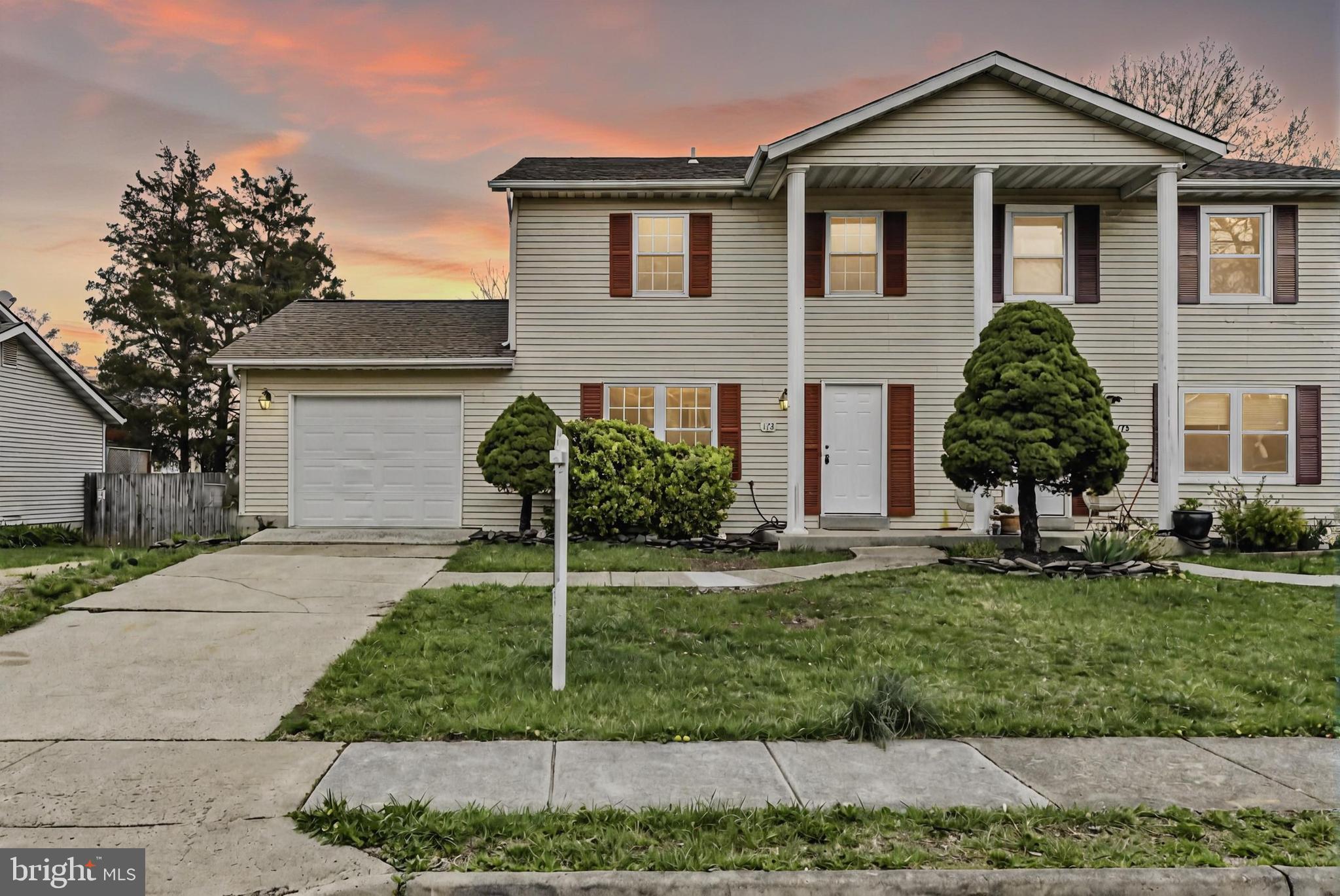 CEDAR WALK - Residential