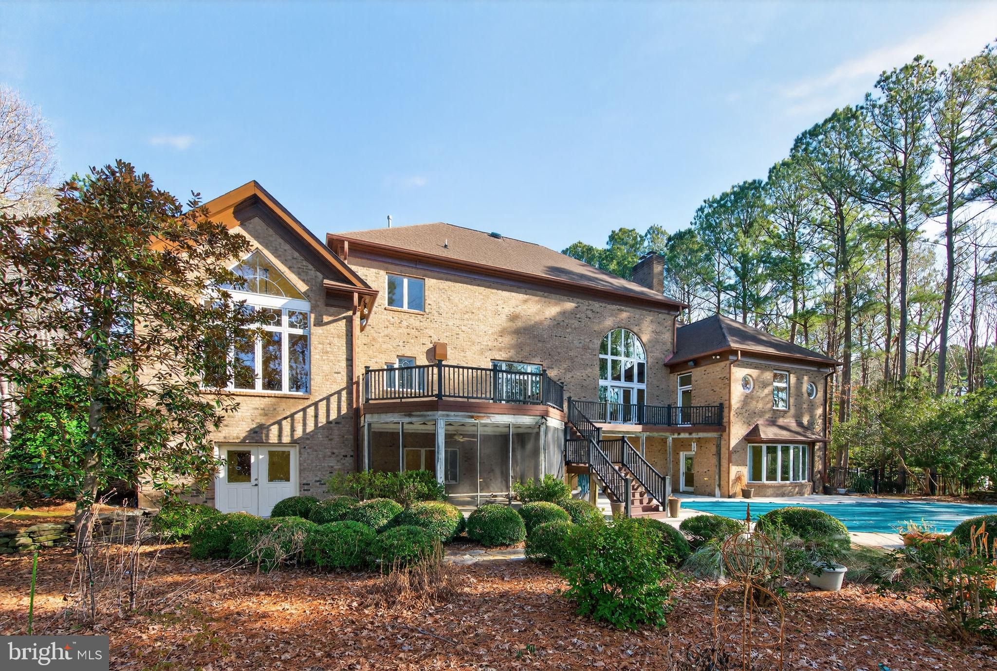 THE VINEYARDS - Residential