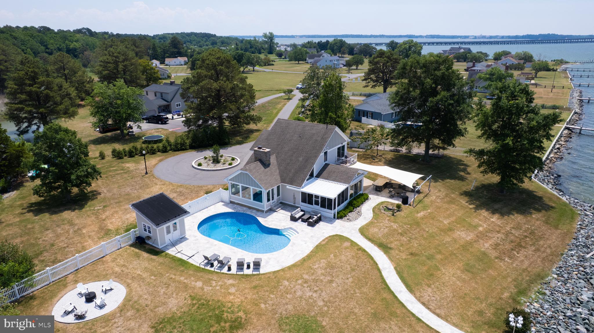FERRY POINT - Residential
