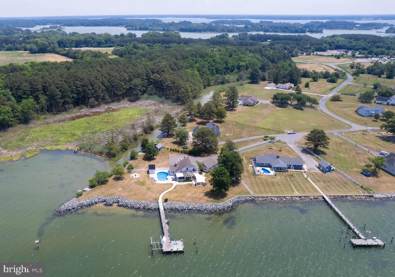 FERRY POINT - Residential