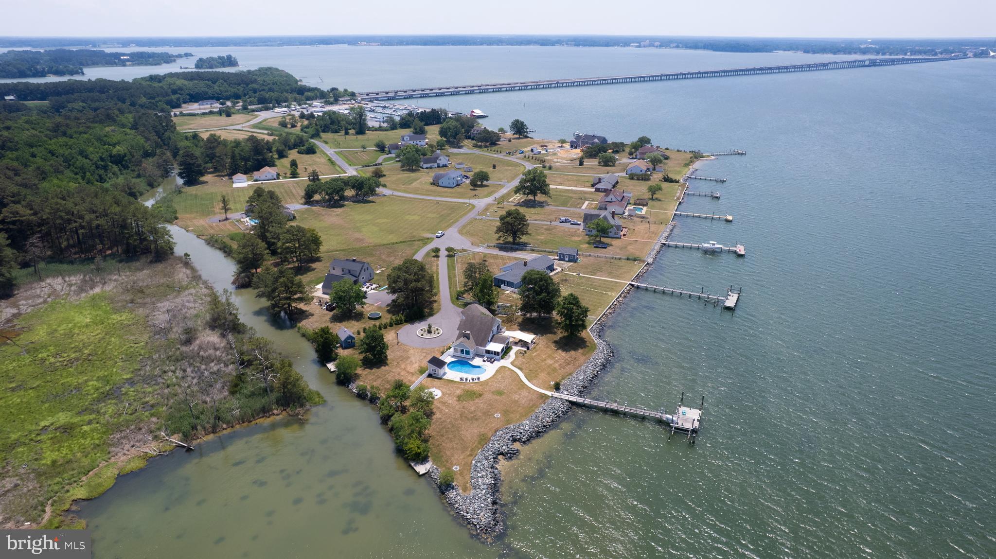 FERRY POINT - Residential