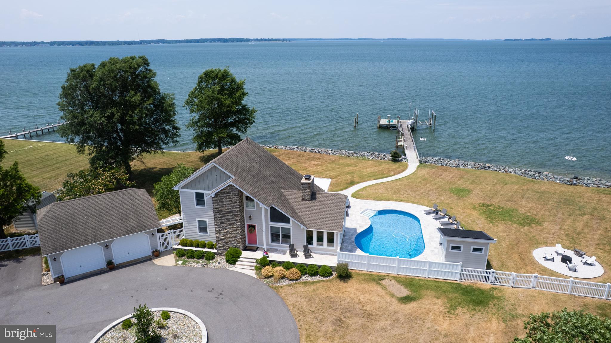 FERRY POINT - Residential