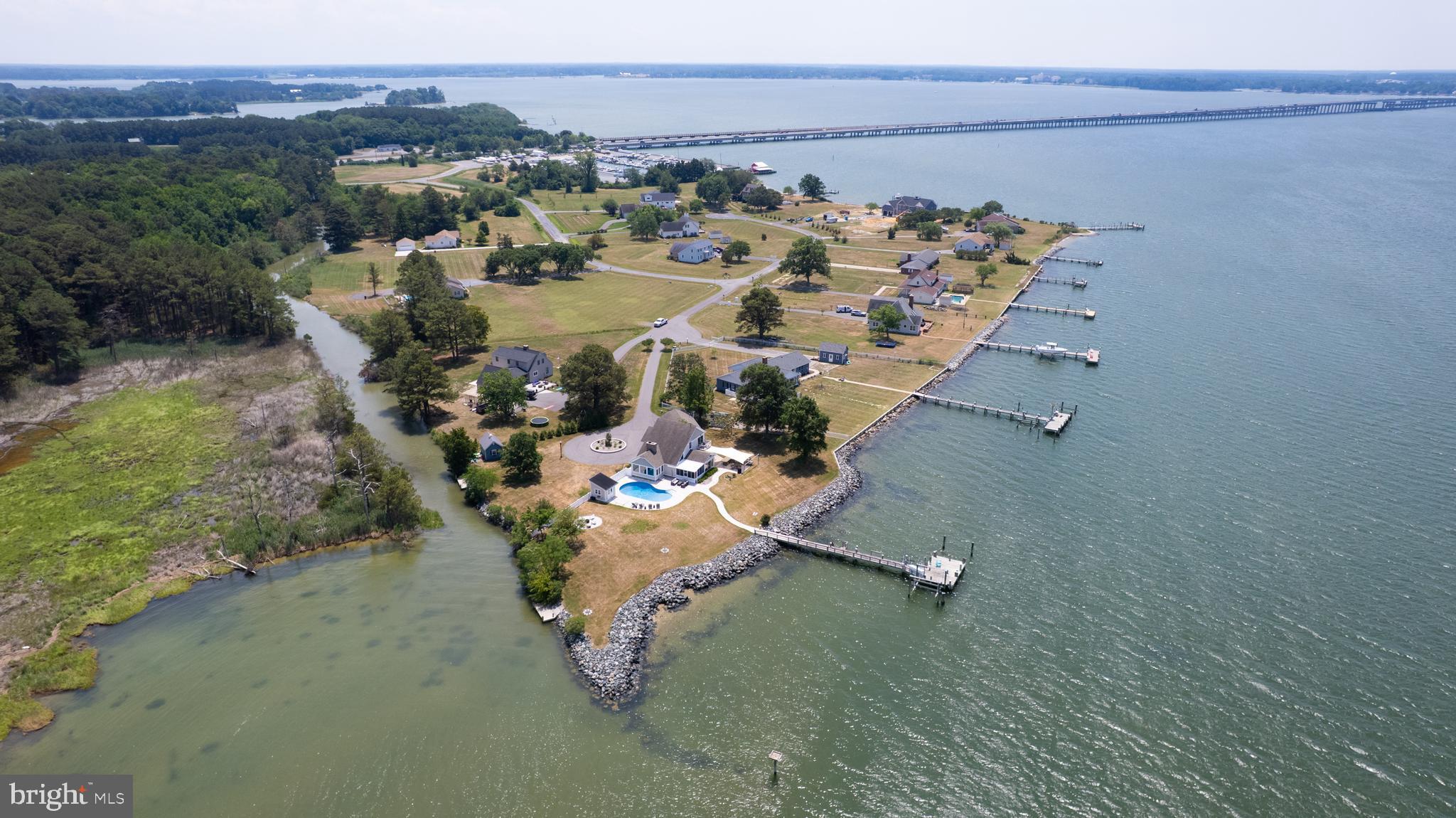 FERRY POINT - Residential
