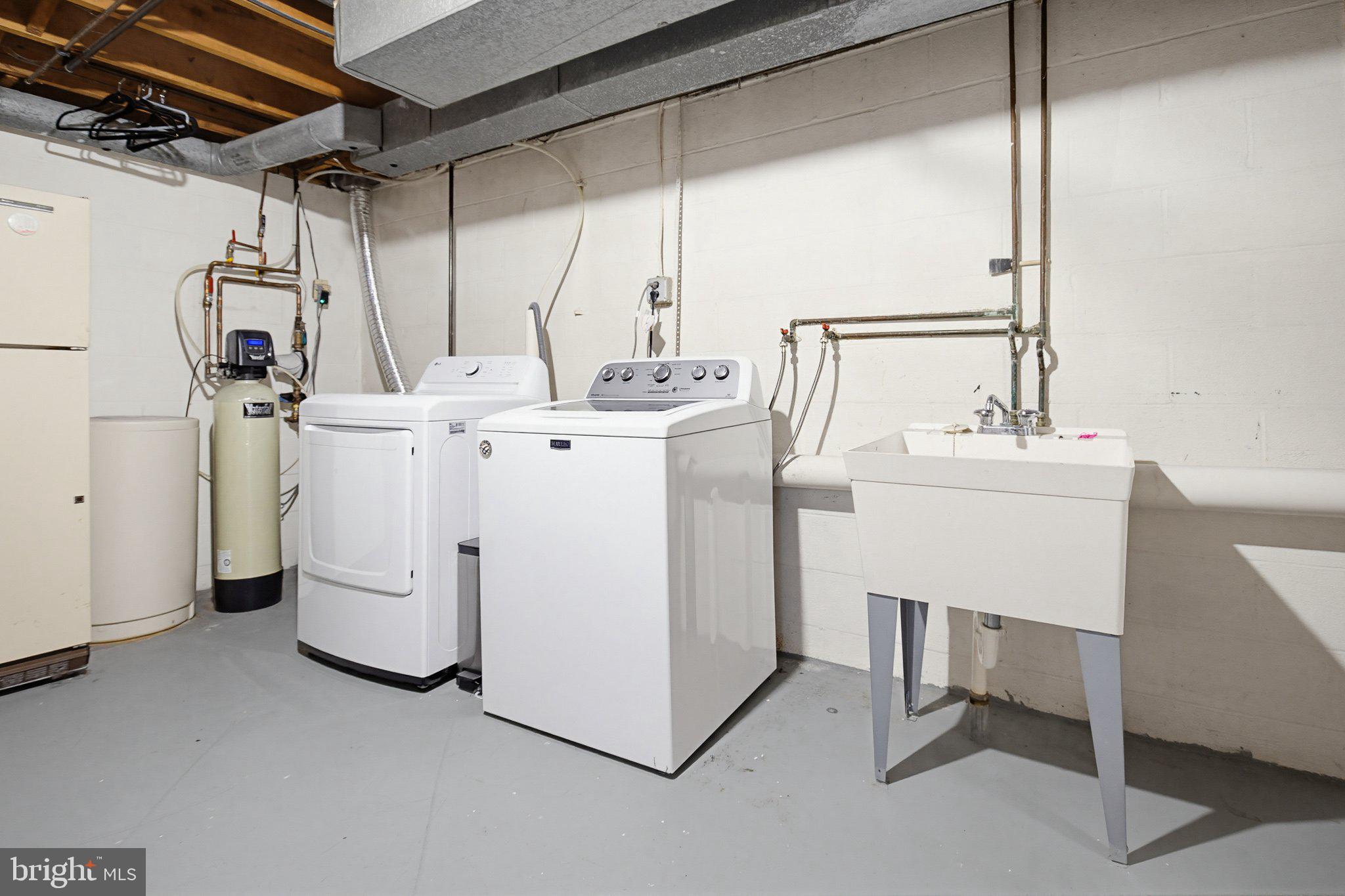 SUTTER VILLAGE - Residential