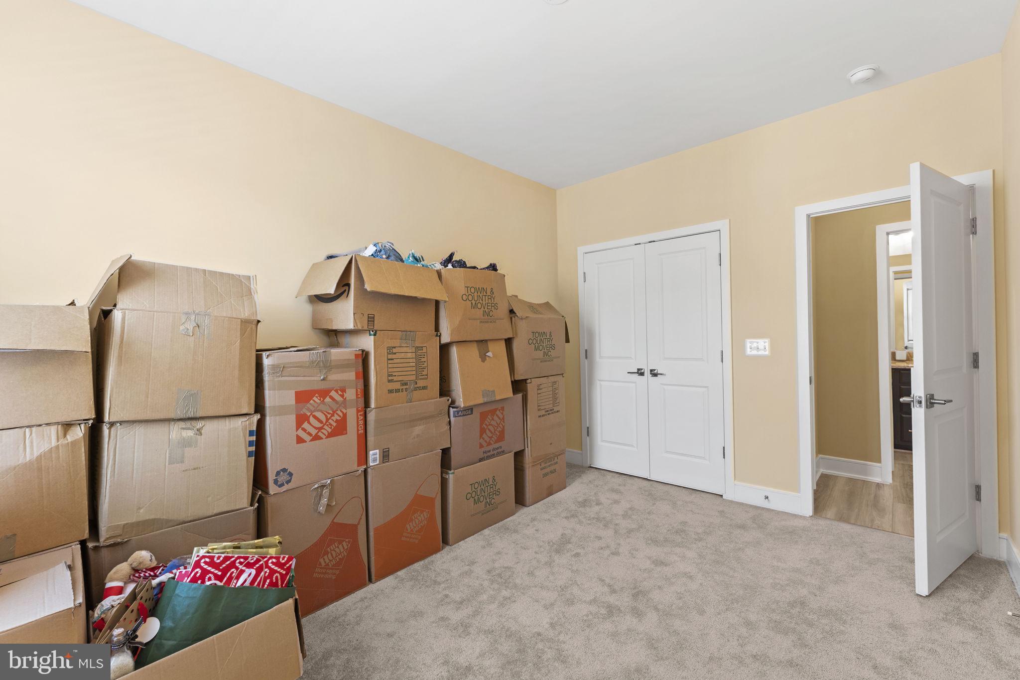 BRAMBLETON LANDBAY - Residential