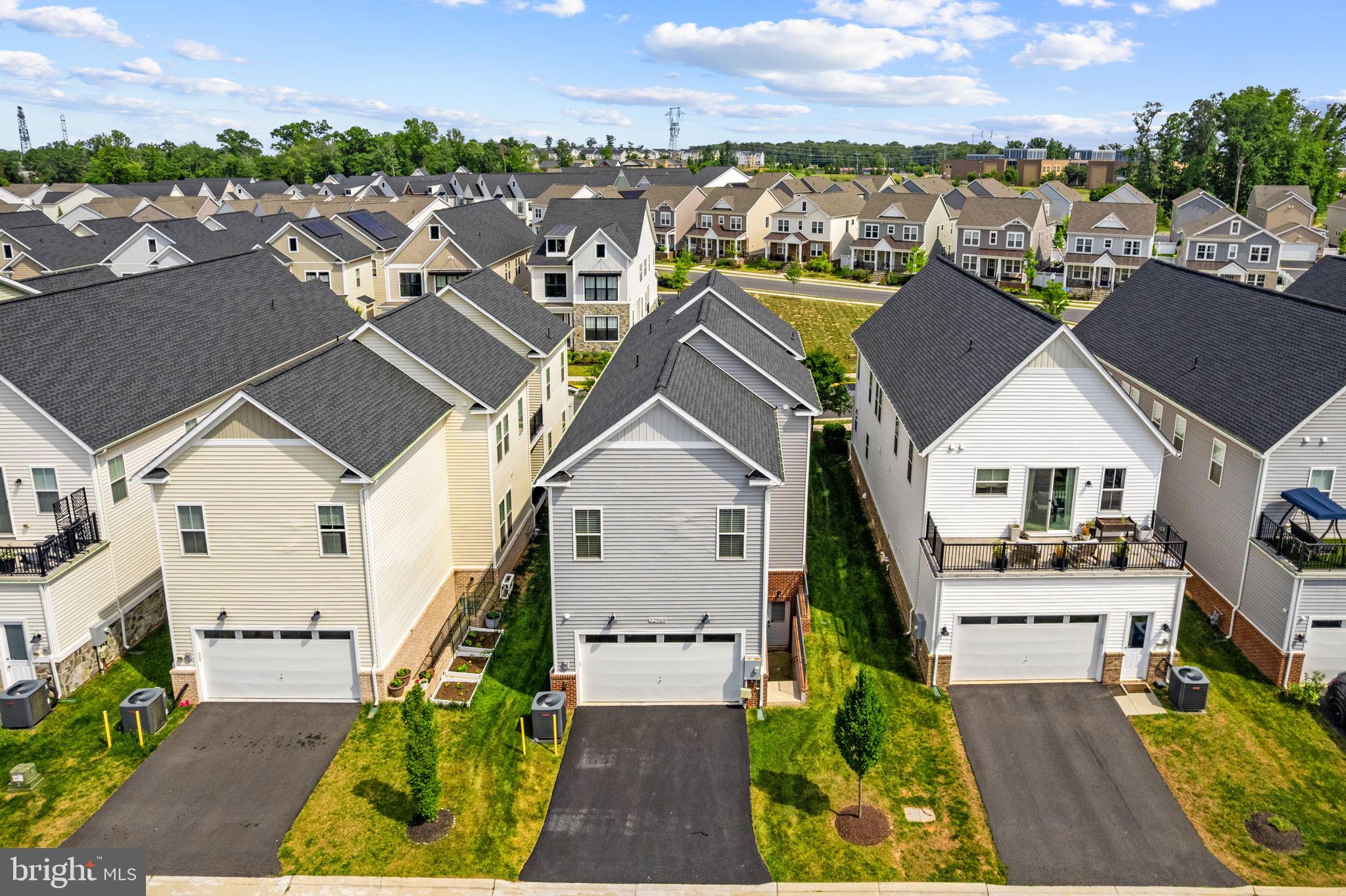 BRAMBLETON LANDBAY - Residential