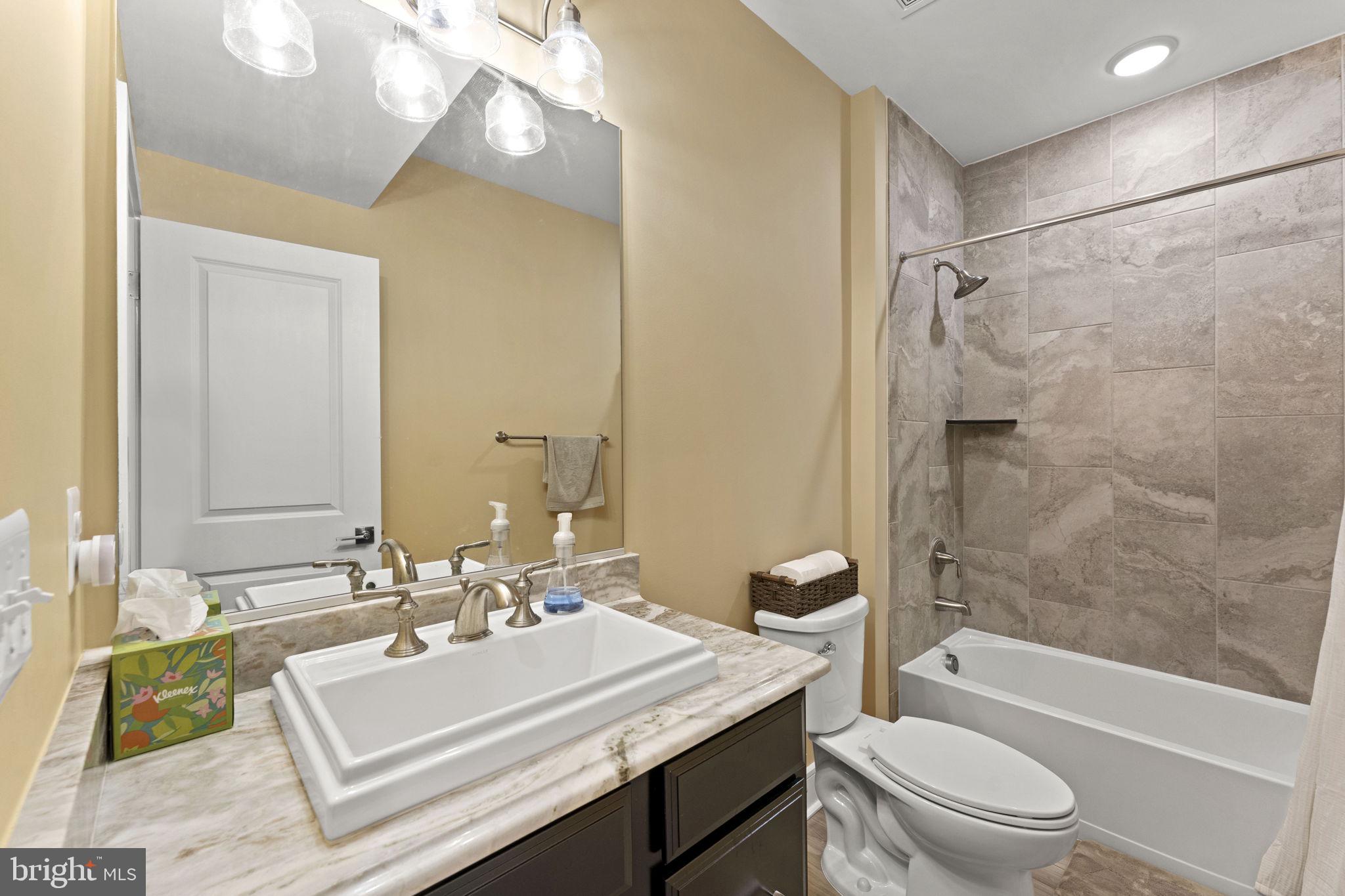 BRAMBLETON LANDBAY - Residential