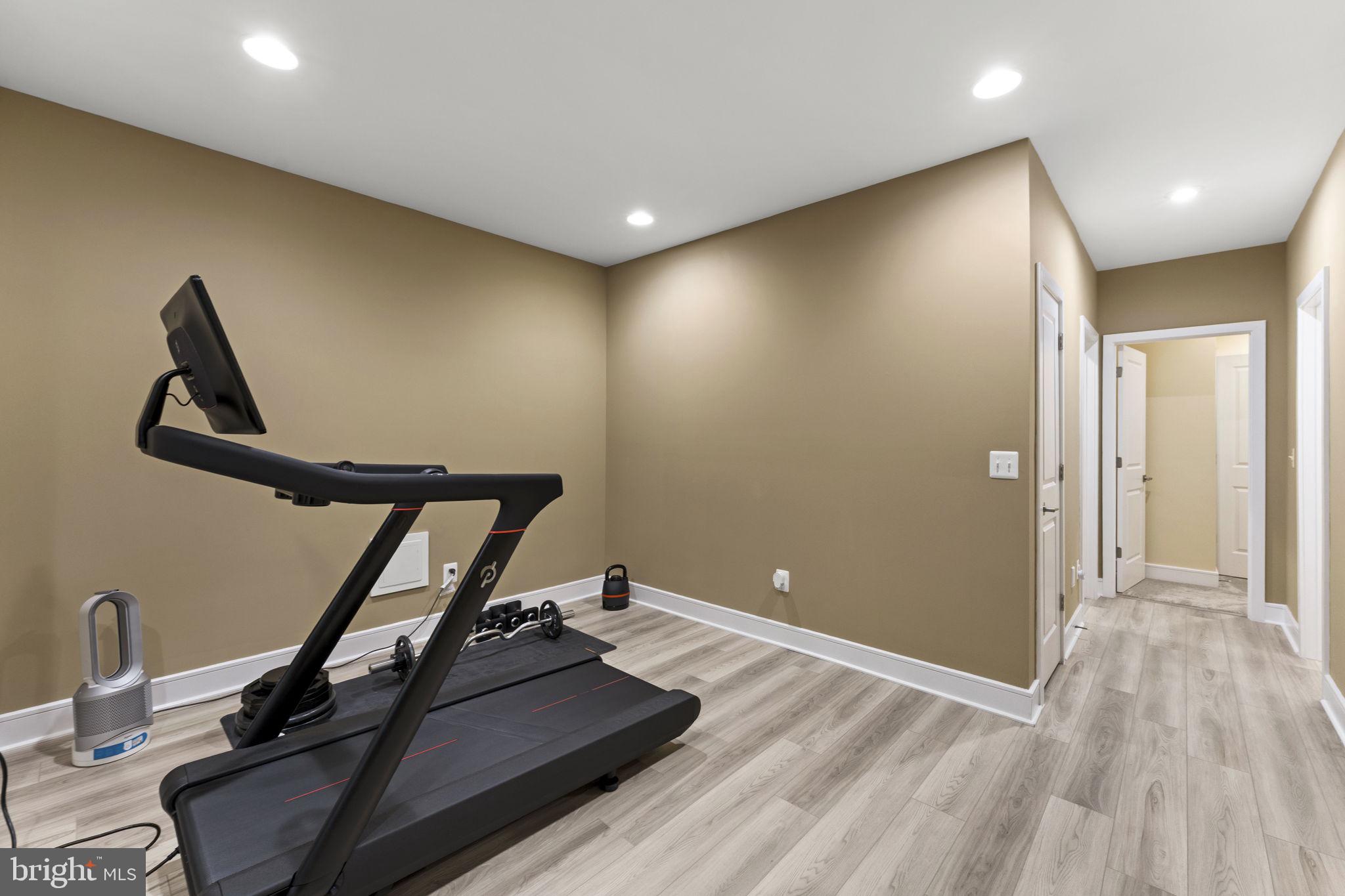 BRAMBLETON LANDBAY - Residential