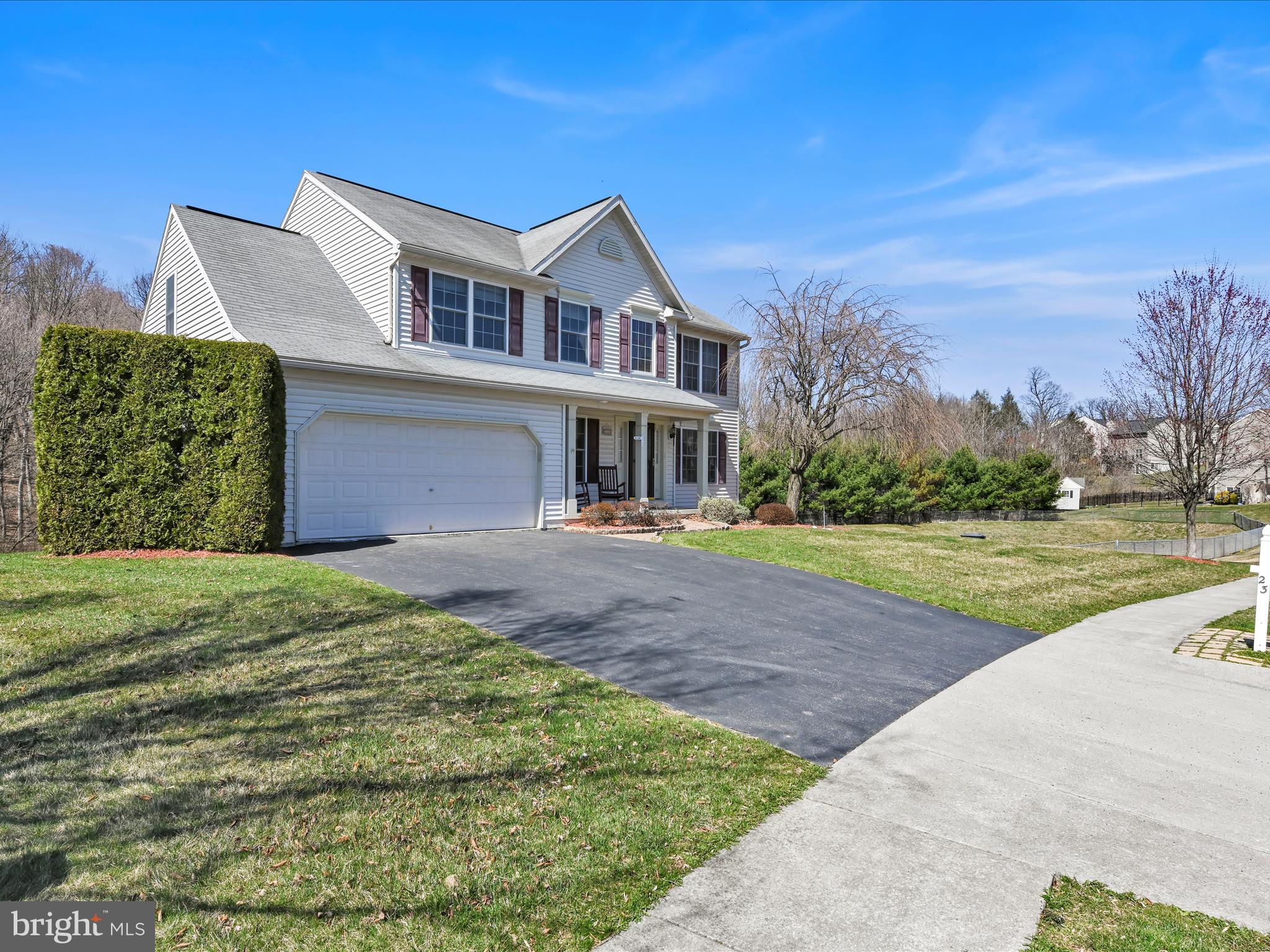 PINE RIDGE VILLAGE - Residential