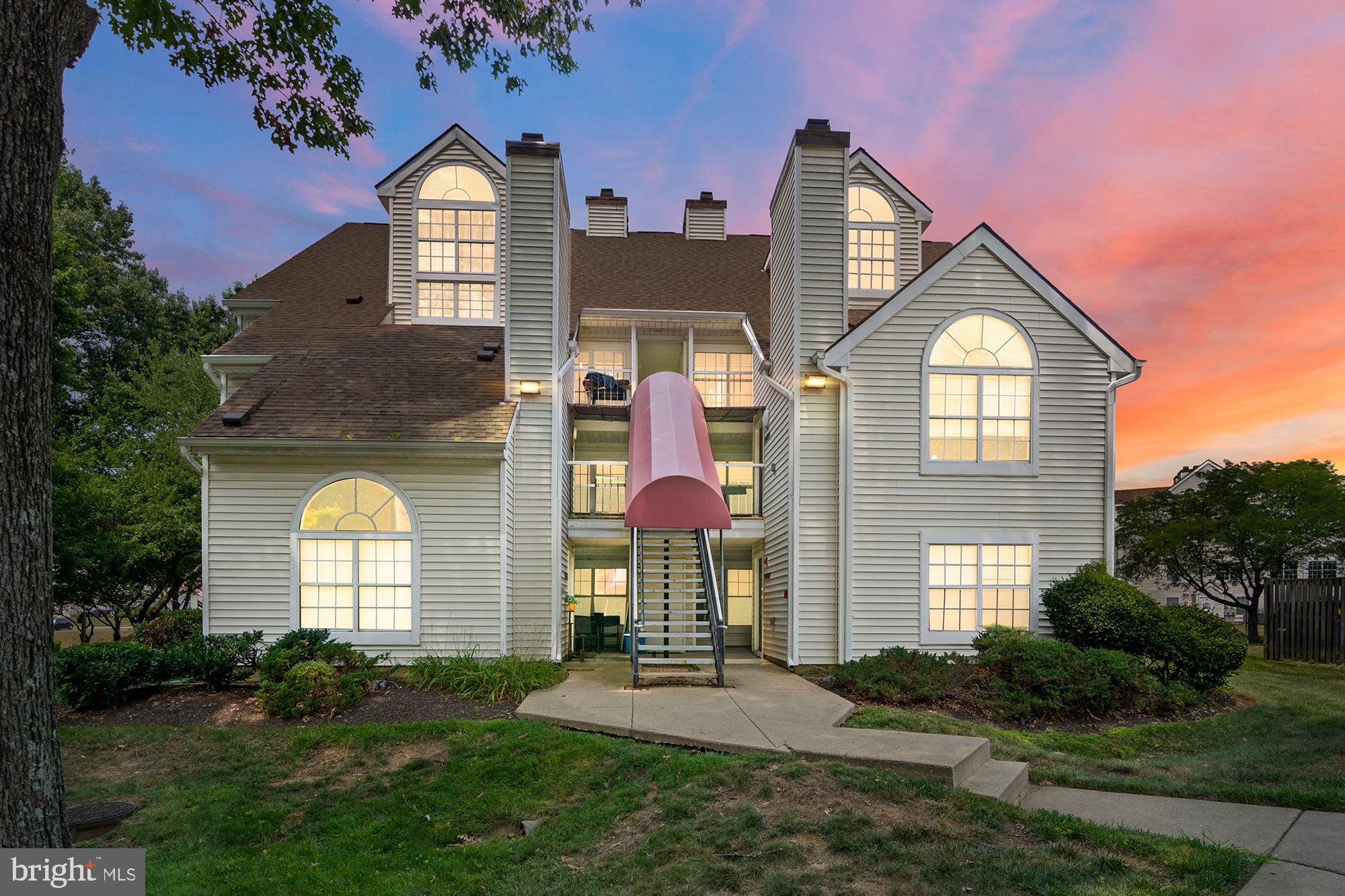 Discover a beautiful gem in this vibrant community, where modern living meets comfort. This 2-bedroom, 2-bathroom unit boasts an open floor plan, perfect for entertaining or cozy nights by the fireplace. The 2024 Kitchen renovations elevate the space, ensuring a fresh and inviting atmosphere. Enjoy the convenience of in-unit laundry and the peace of mind provided by an electric alarm system. Nestled in a neighborhood rich with amenities, residents benefit from well-maintained common areas, playgrounds, and easy access to local parks. The community fosters a welcoming environment, ideal for outdoor activities and social gatherings. Nearby schools are highly regarded, making this location perfect for those seeking quality education options. With on-street and parking lot availability, commuting is a breeze. Embrace a lifestyle of comfort and convenience in this exceptional property, where every detail has been thoughtfully designed for your enjoyment. Don't miss your chance to call this place home!