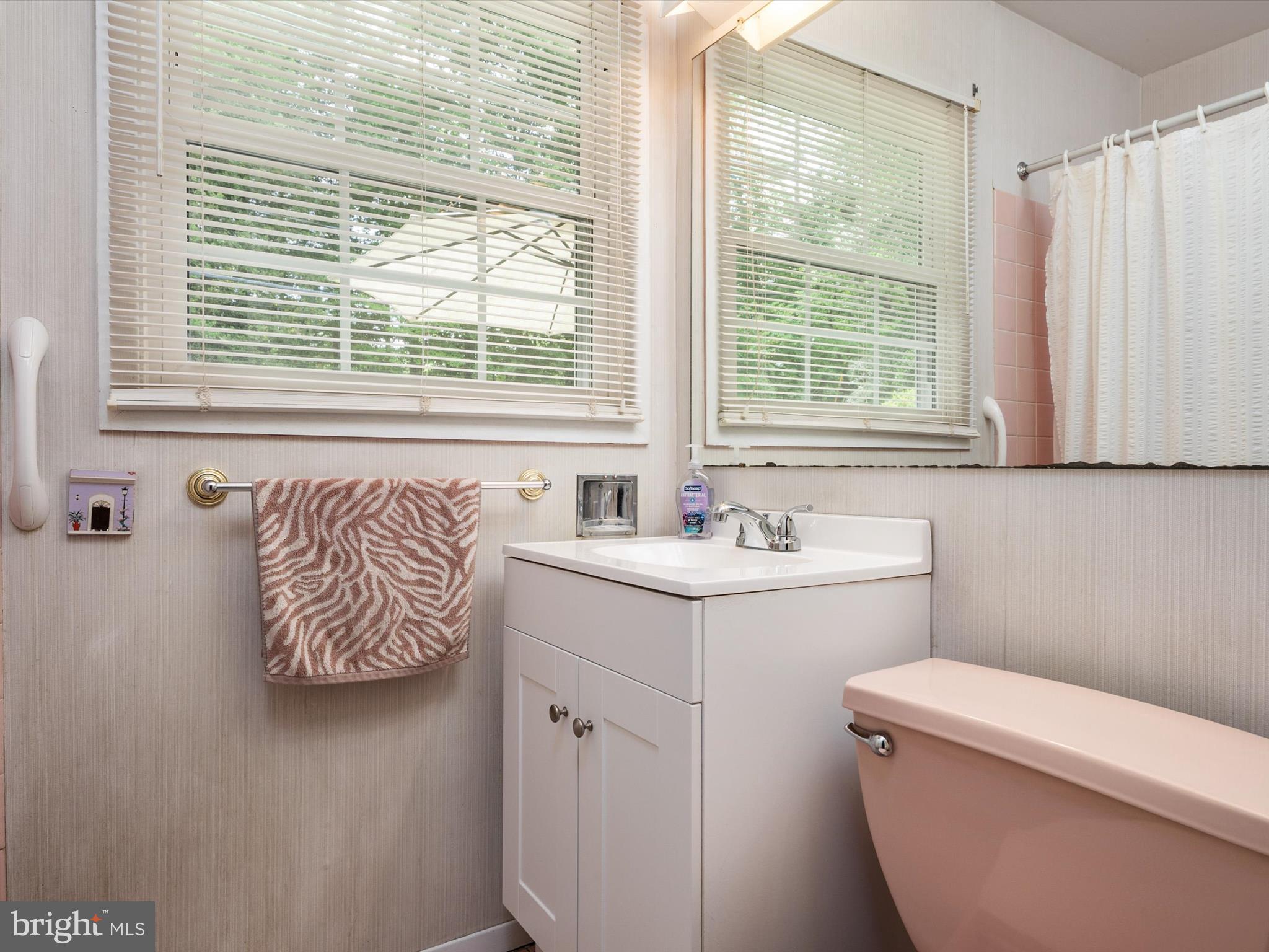 YORKTOWN AT BELAIR - Residential