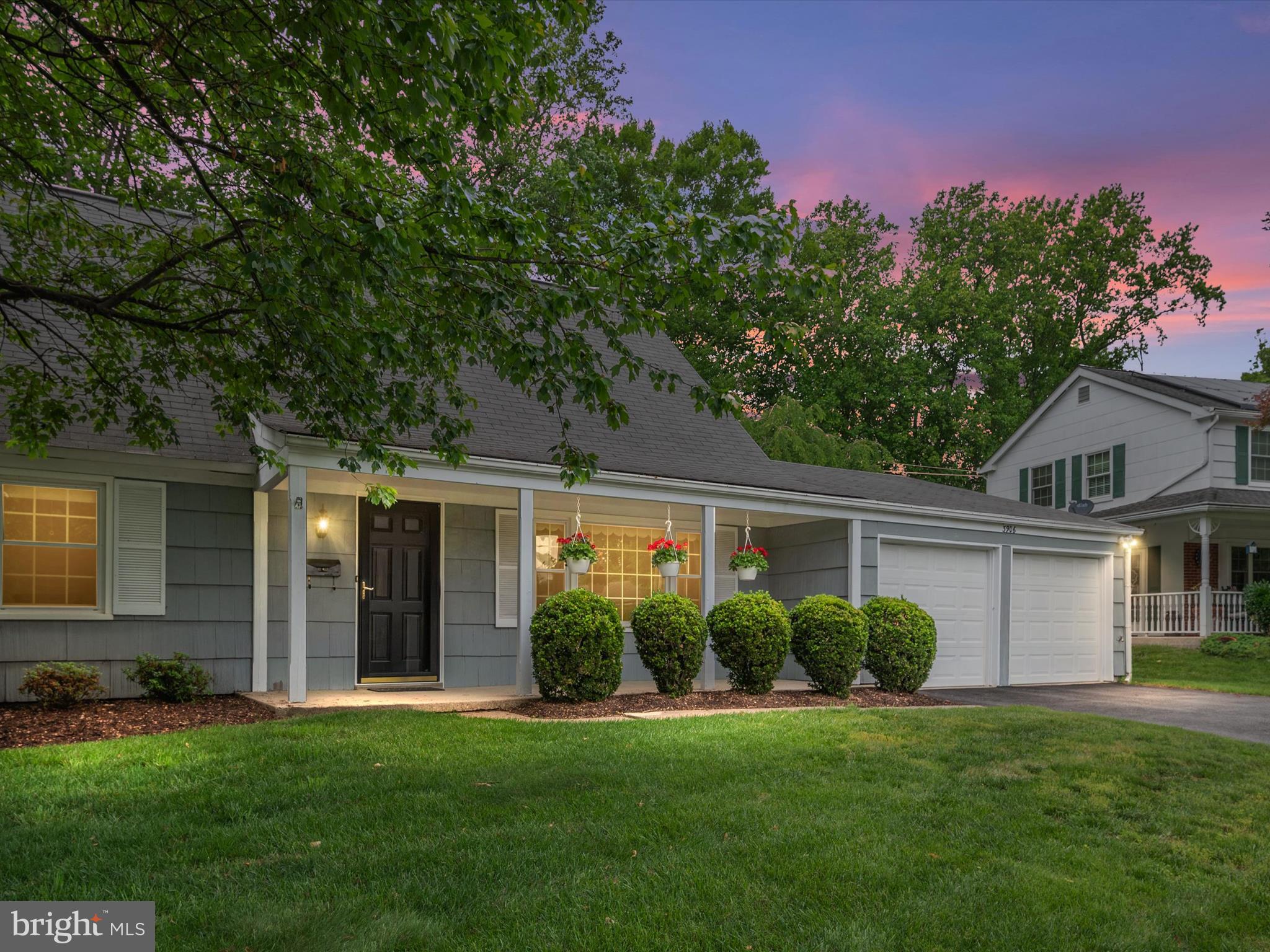 YORKTOWN AT BELAIR - Residential
