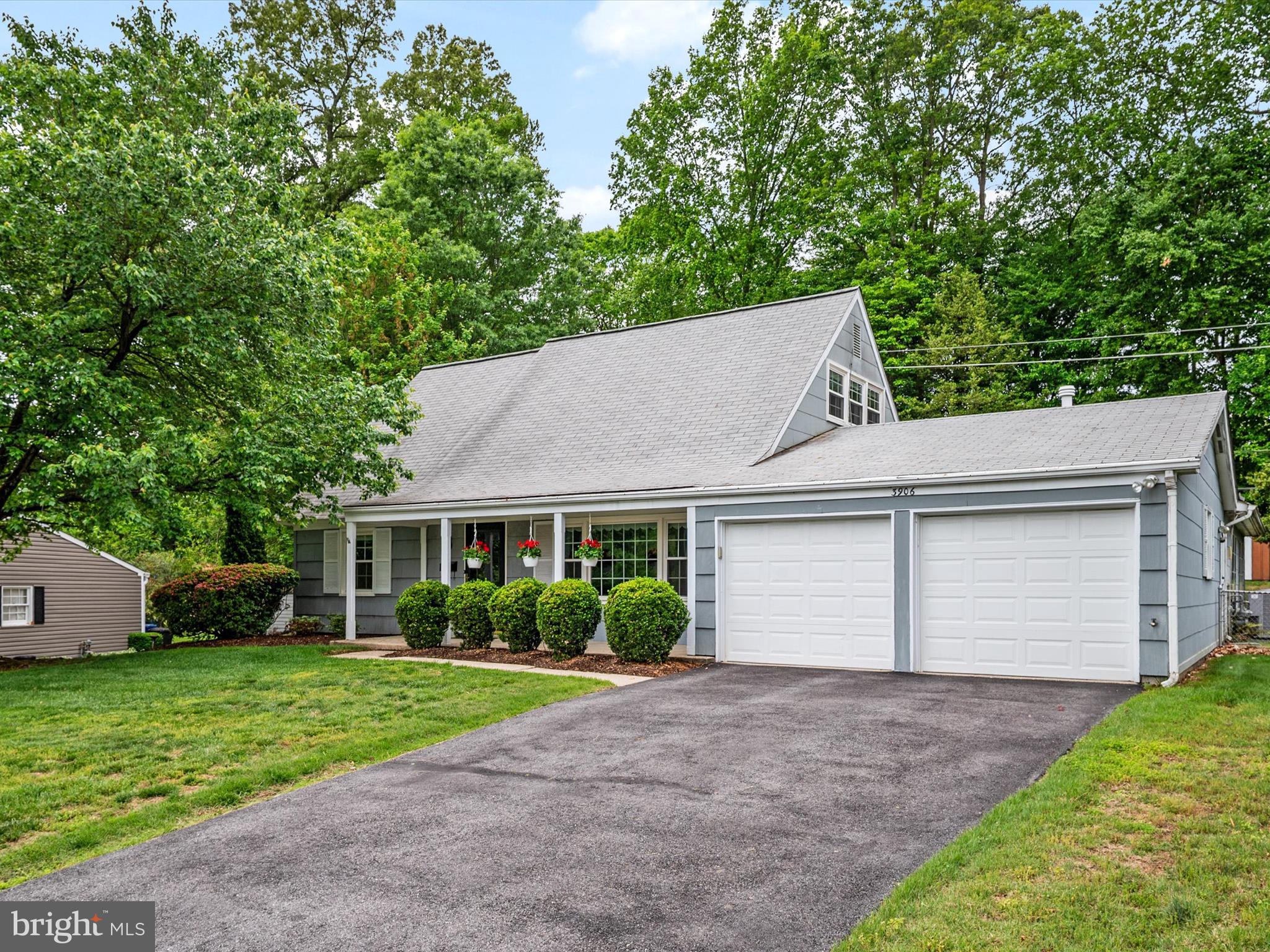 YORKTOWN AT BELAIR - Residential