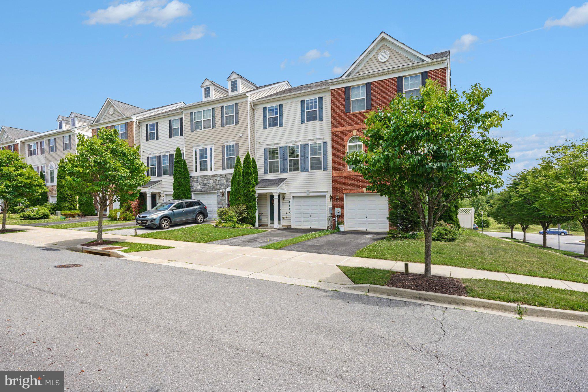 GREENWAY VILLAGE - Residential