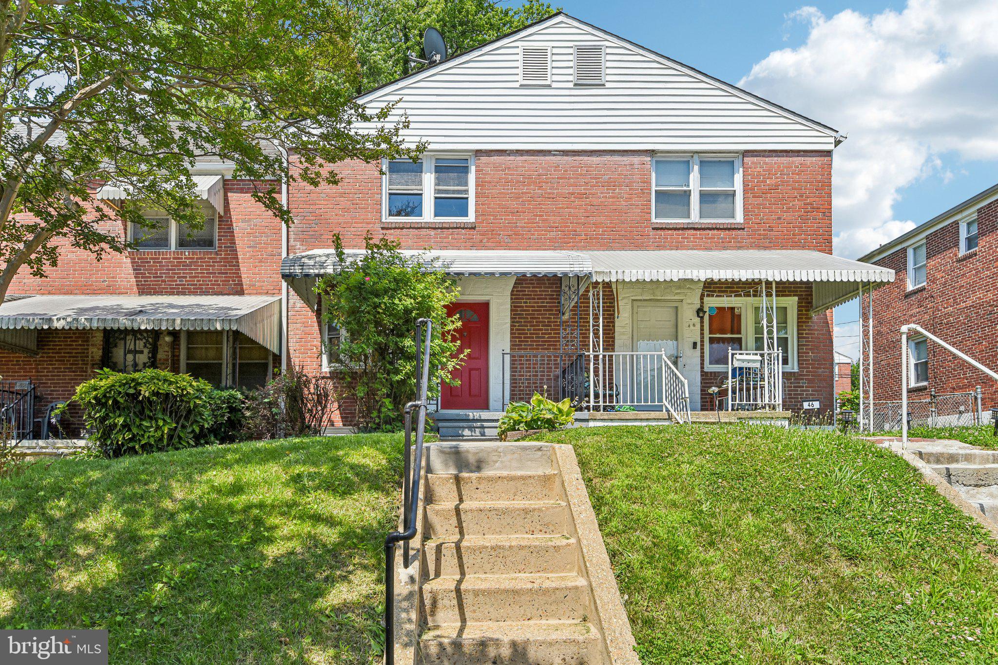 Gorgeous updated 4 bedroom 2 bath home ! Come see me