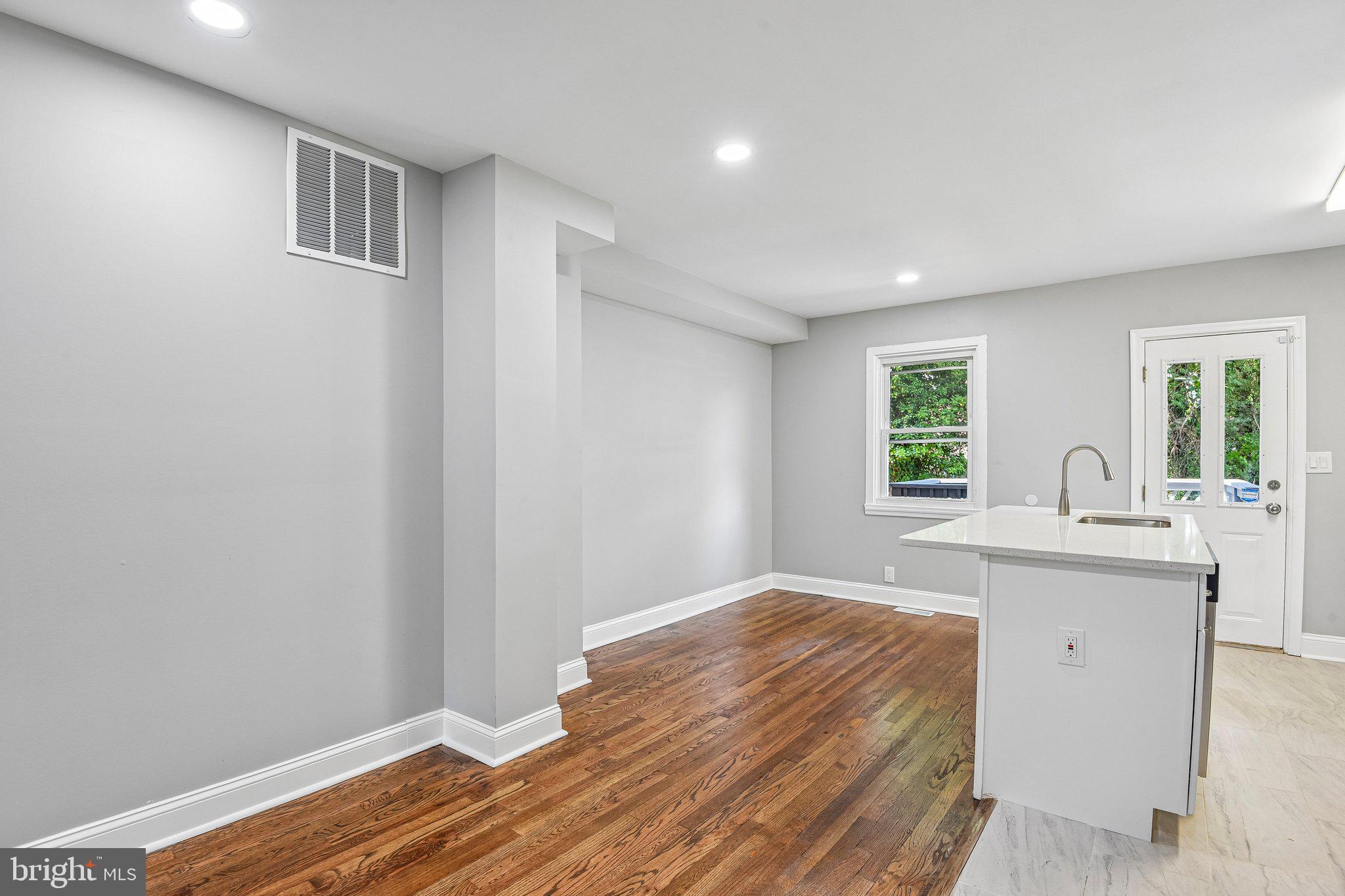 IRVINGTON - Residential