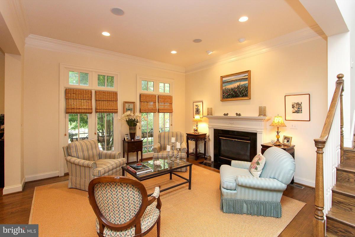 FOGGYS PASTURE - Residential