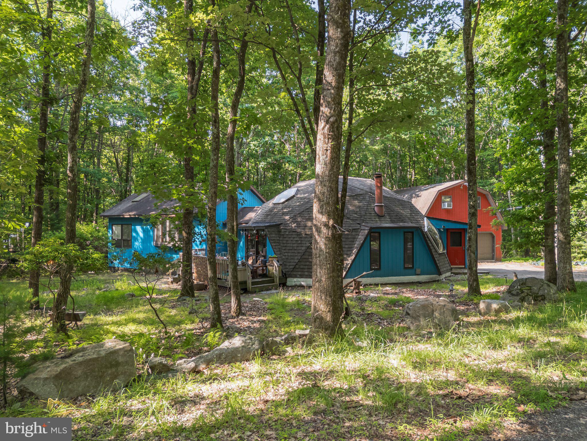 ROBIN HOOD LAKES - Residential