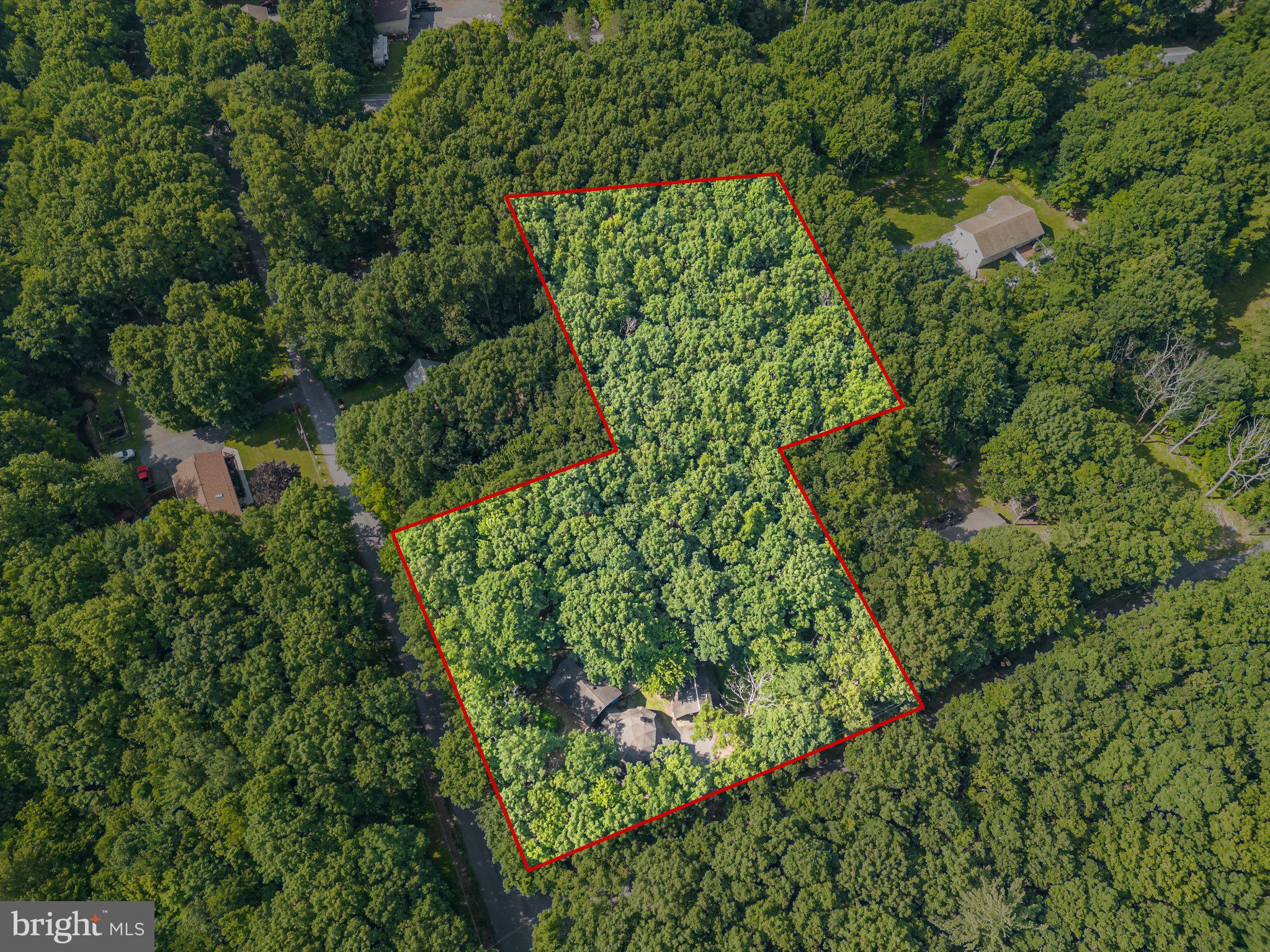 ROBIN HOOD LAKES - Residential
