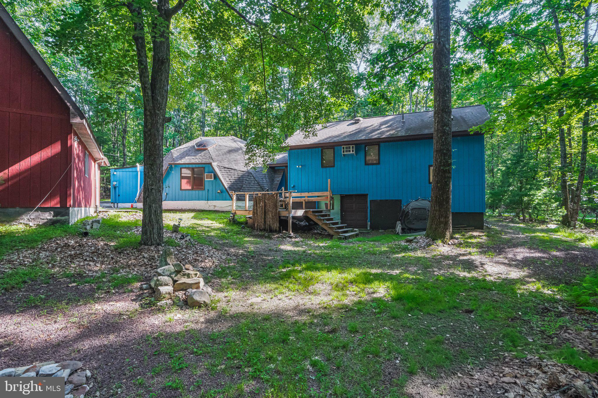 ROBIN HOOD LAKES - Residential