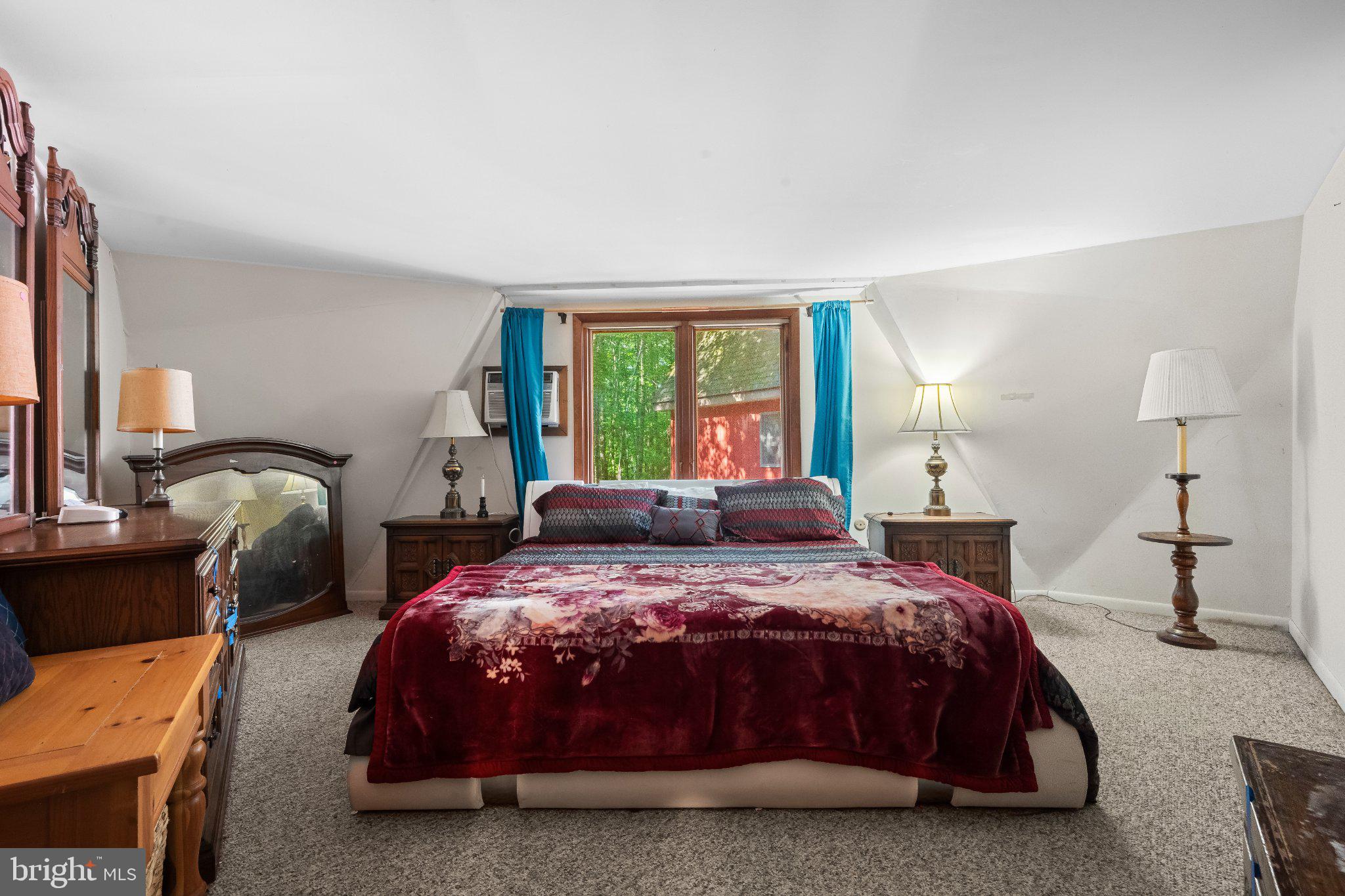 ROBIN HOOD LAKES - Residential