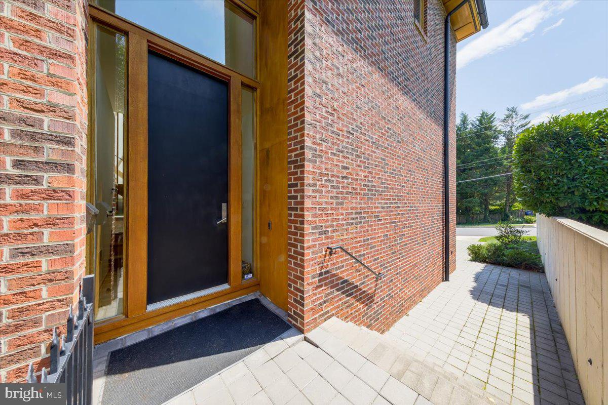 POPLAR HEIGHTS - Residential