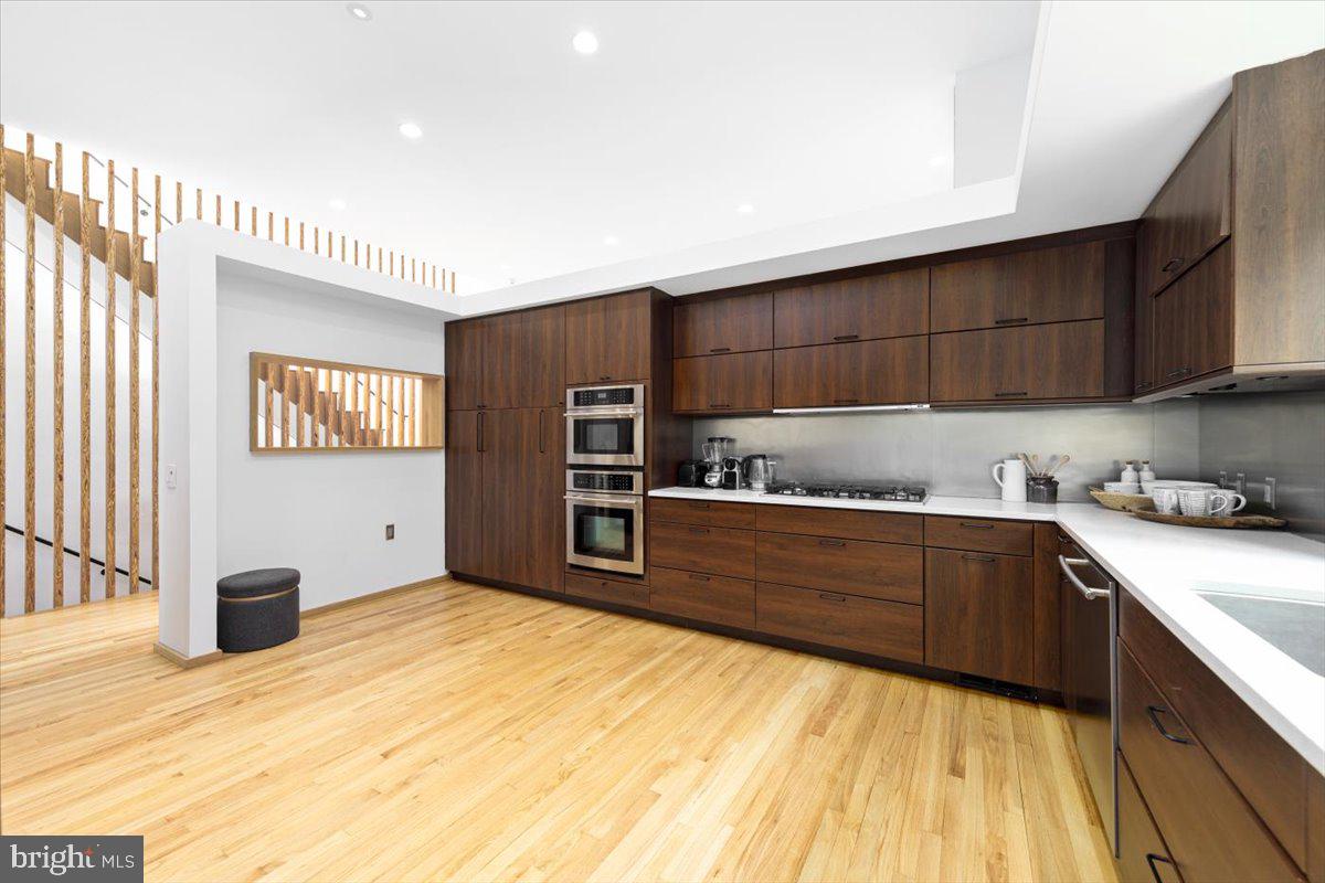 POPLAR HEIGHTS - Residential