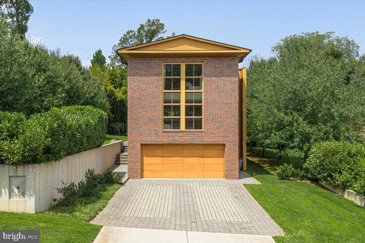 POPLAR HEIGHTS - Residential