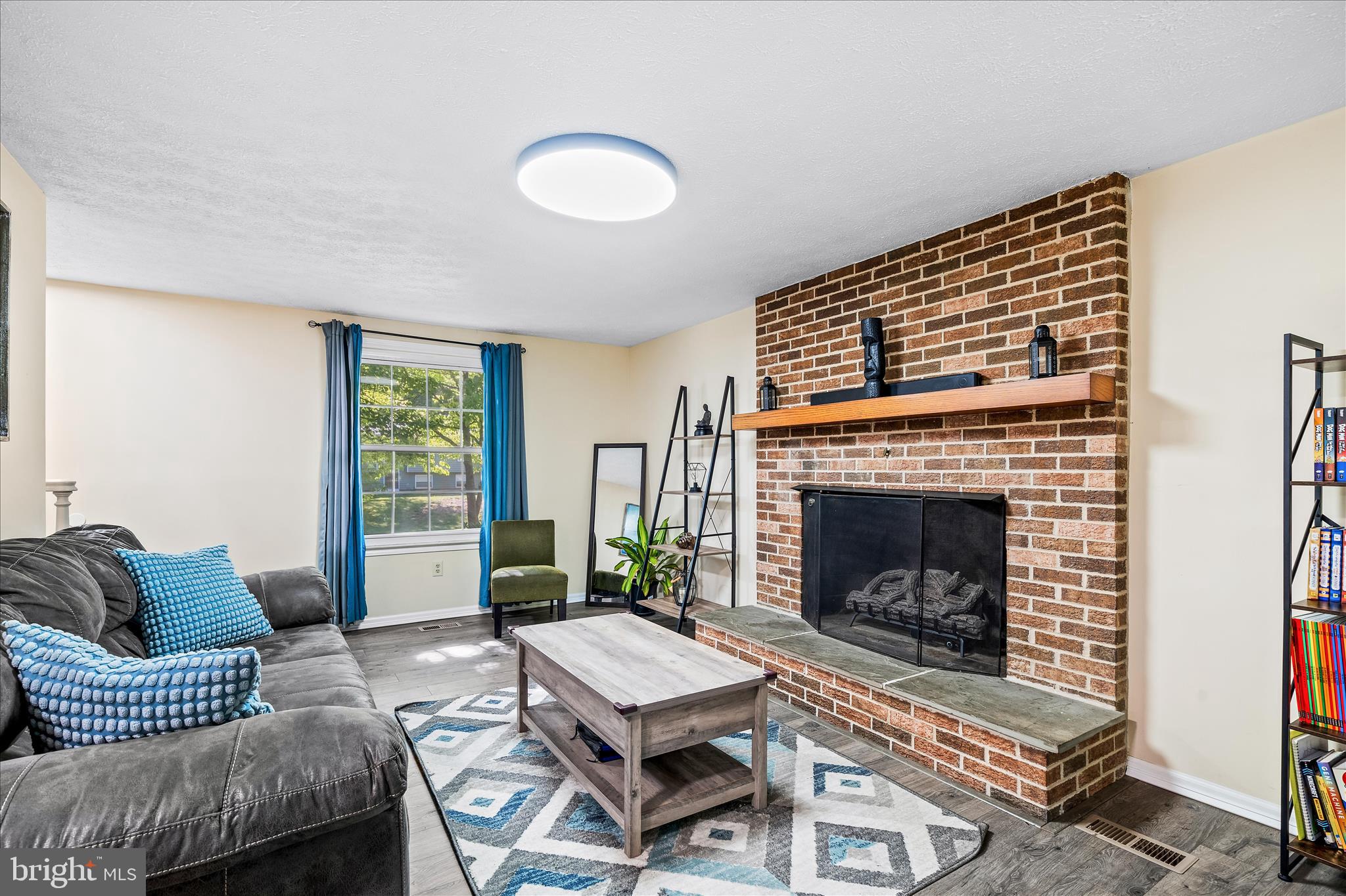 FOUNTAINDALE SOUTH - Residential